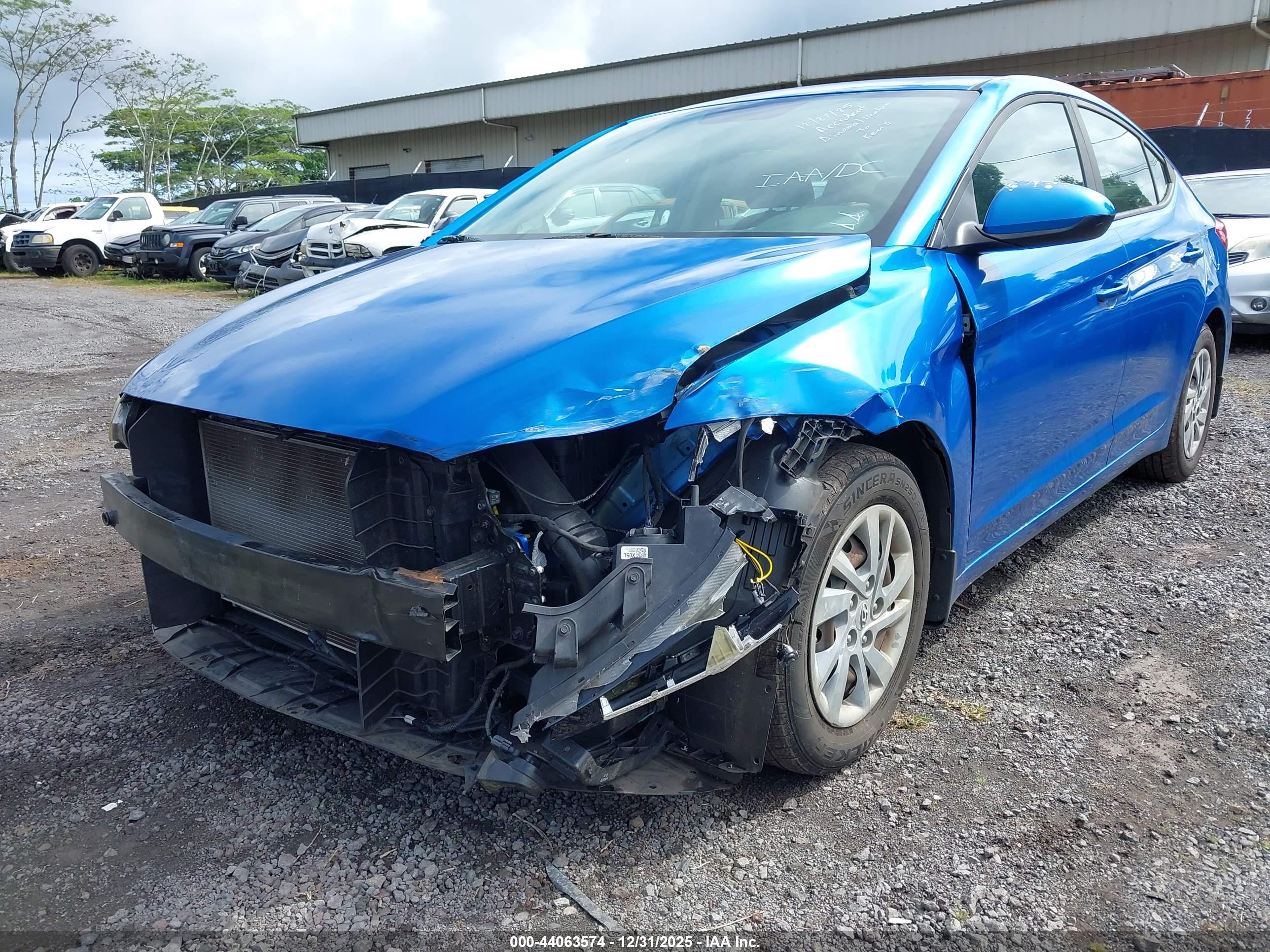 HYUNDAI ELANTRA image 6