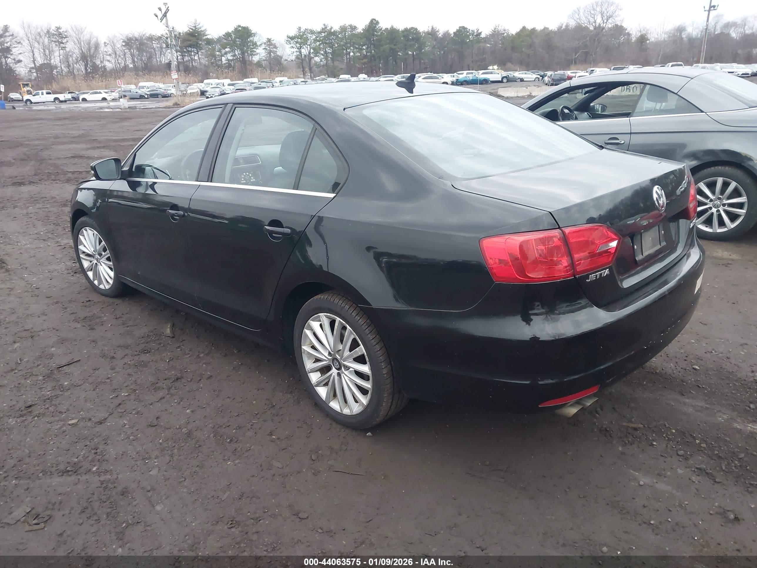 VOLKSWAGEN JETTA image 3