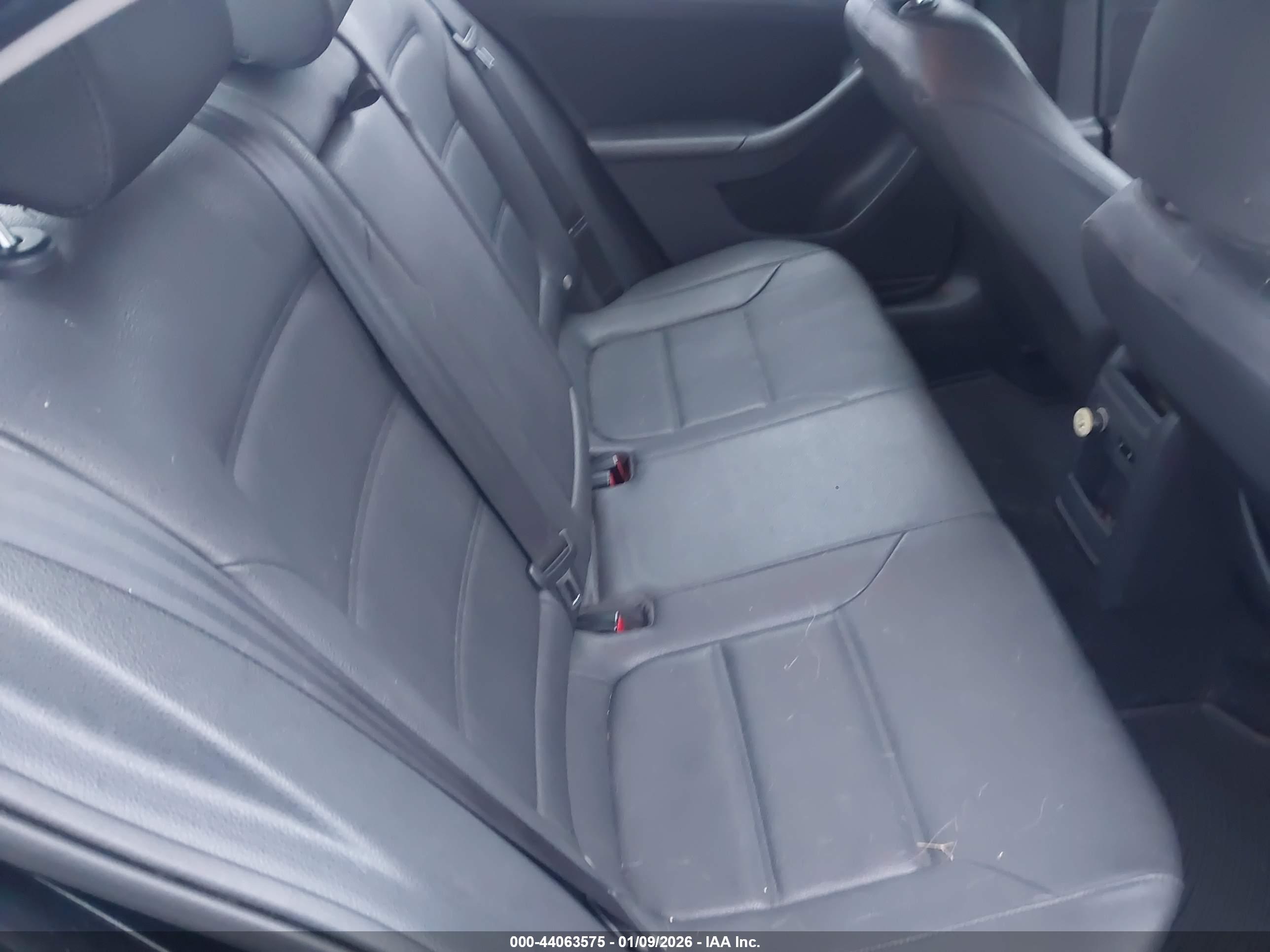 VOLKSWAGEN JETTA image 8
