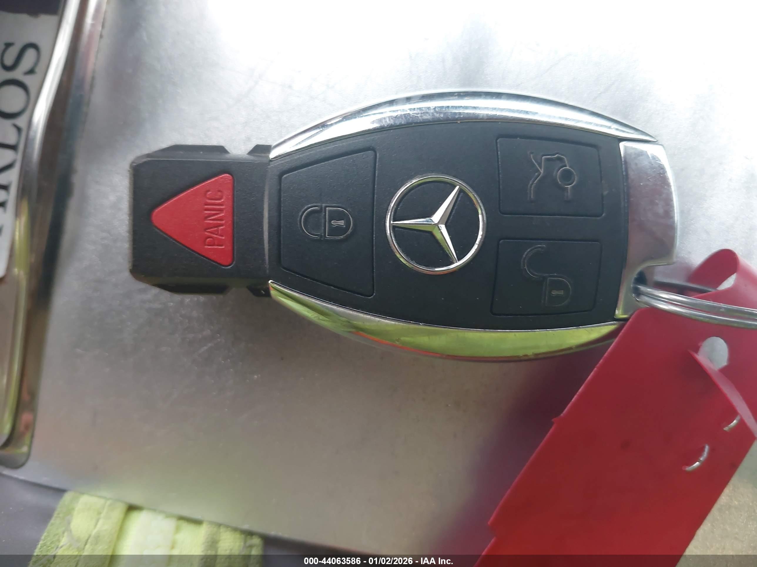 MERCEDES-BENZ C image 11