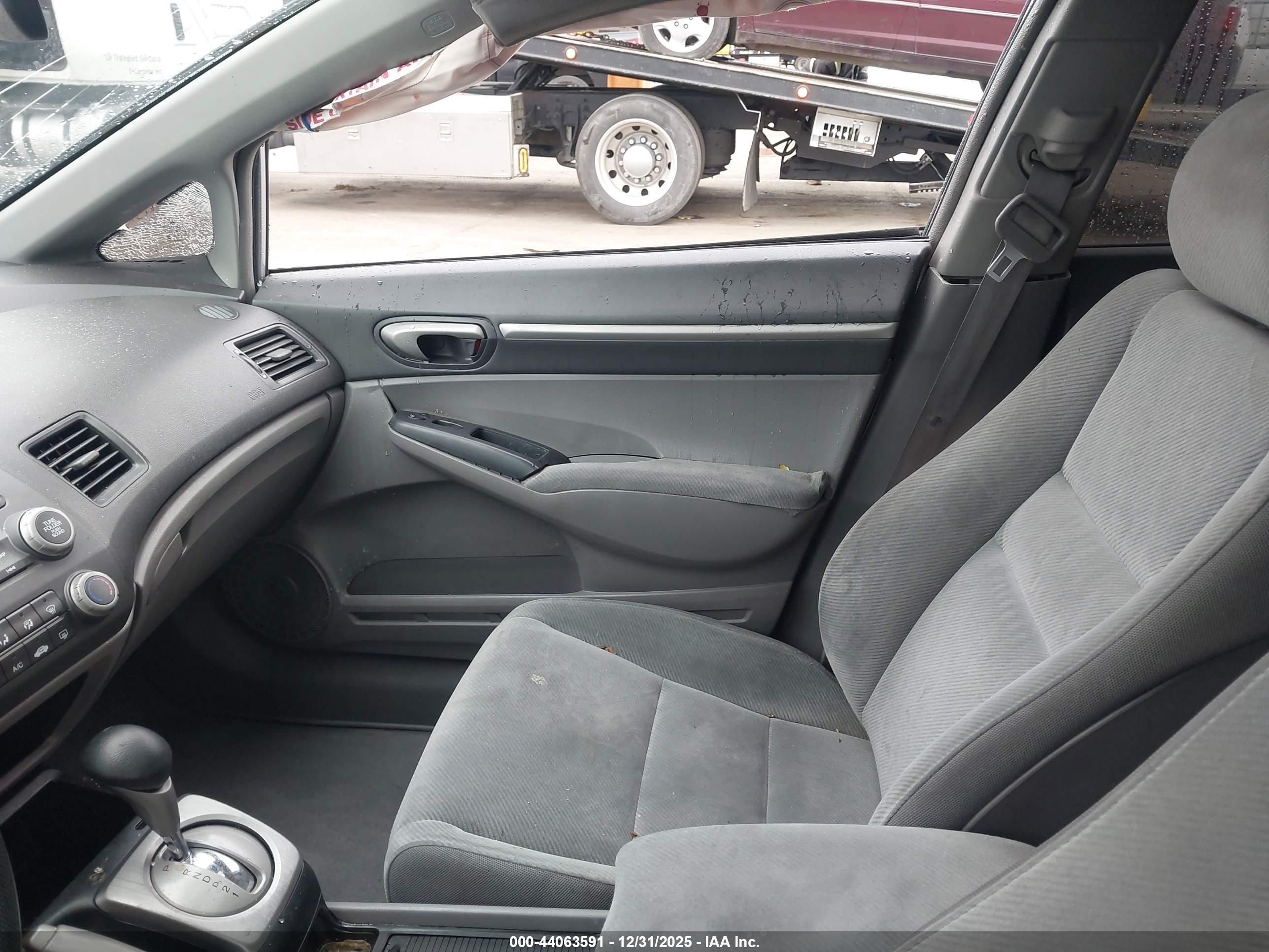 HONDA CIVIC image 5