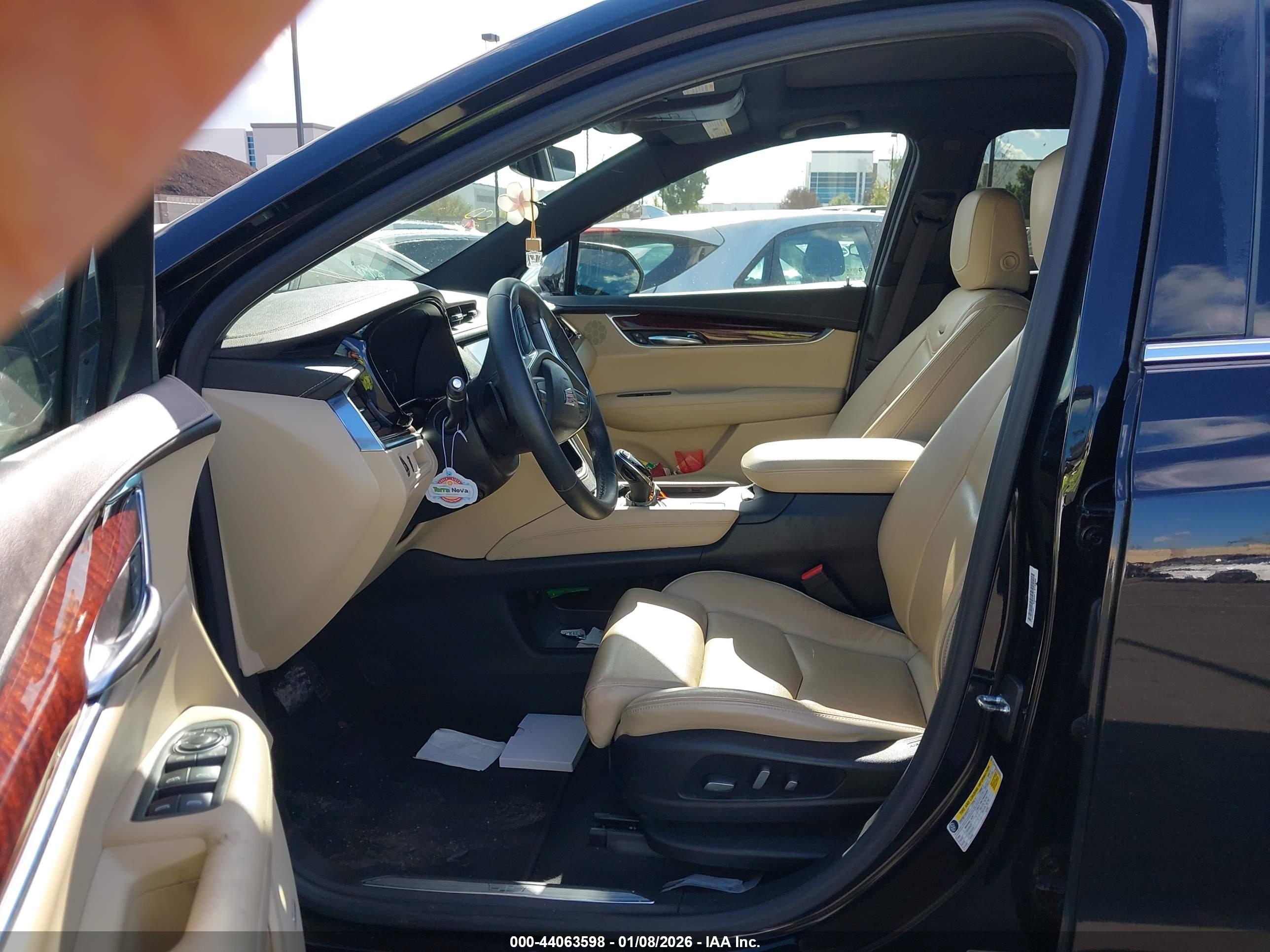 CADILLAC XT5 image 5