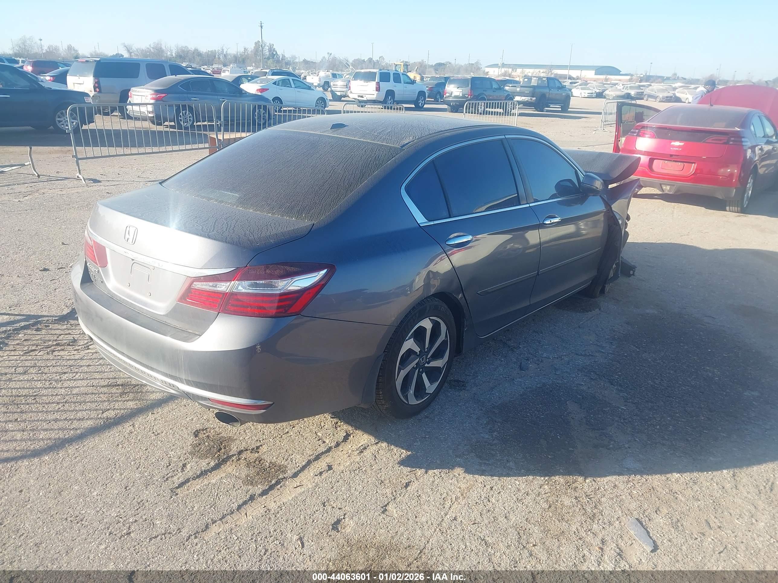 HONDA ACCORD image 4
