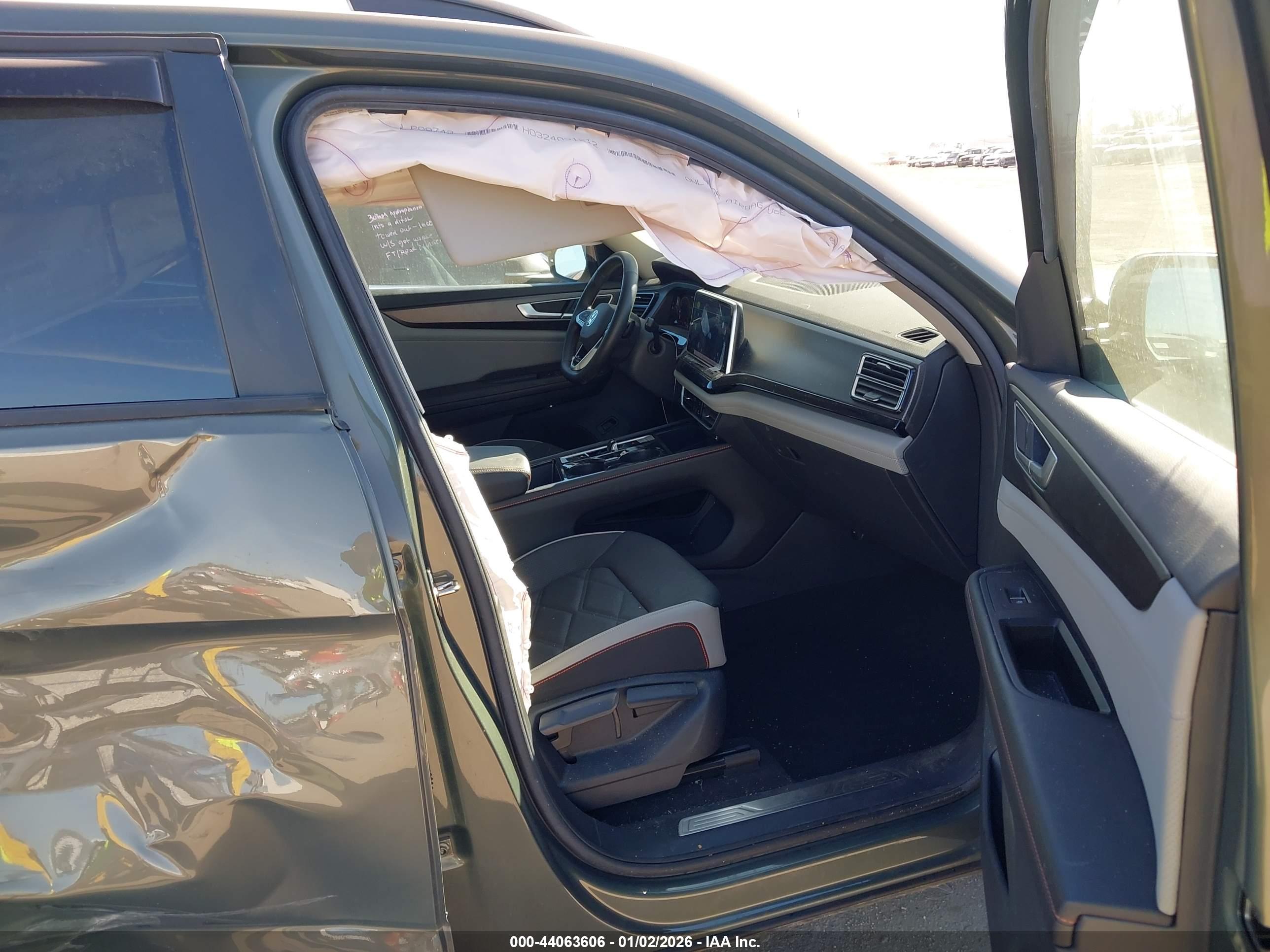 VOLKSWAGEN ATLAS image 5