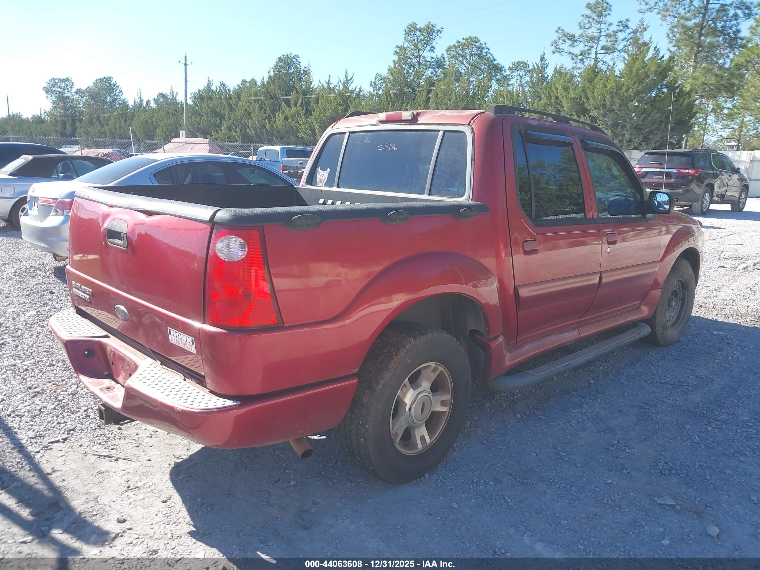 FORD EXPLORER image 4