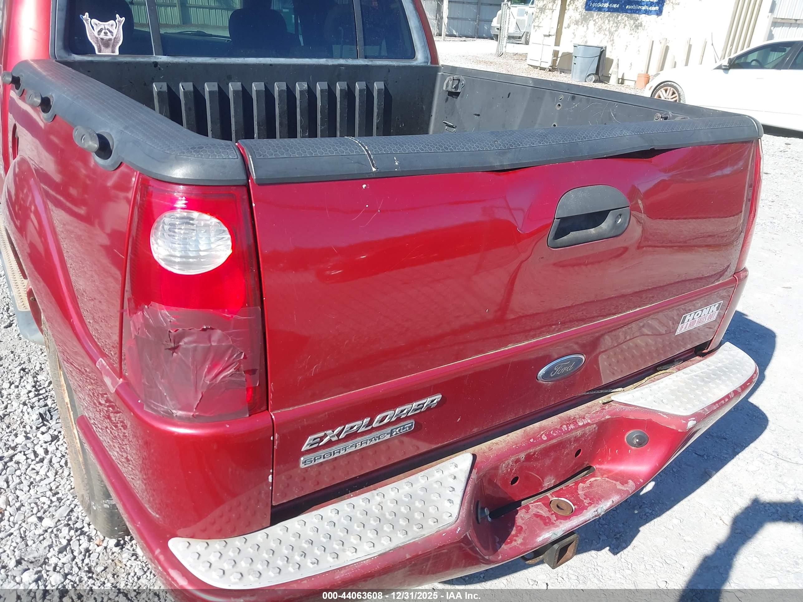 FORD EXPLORER image 6