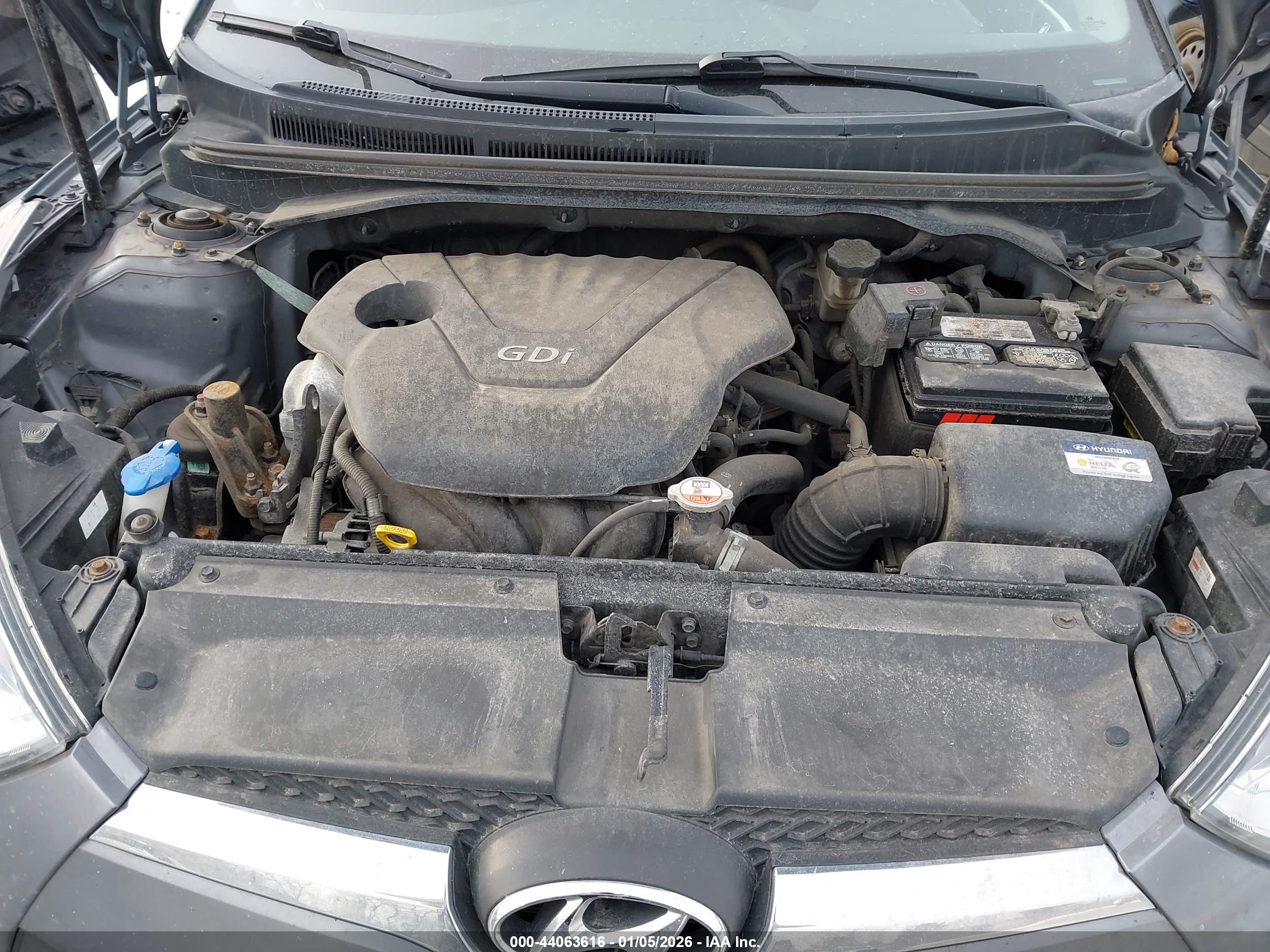HYUNDAI VELOSTER image 10