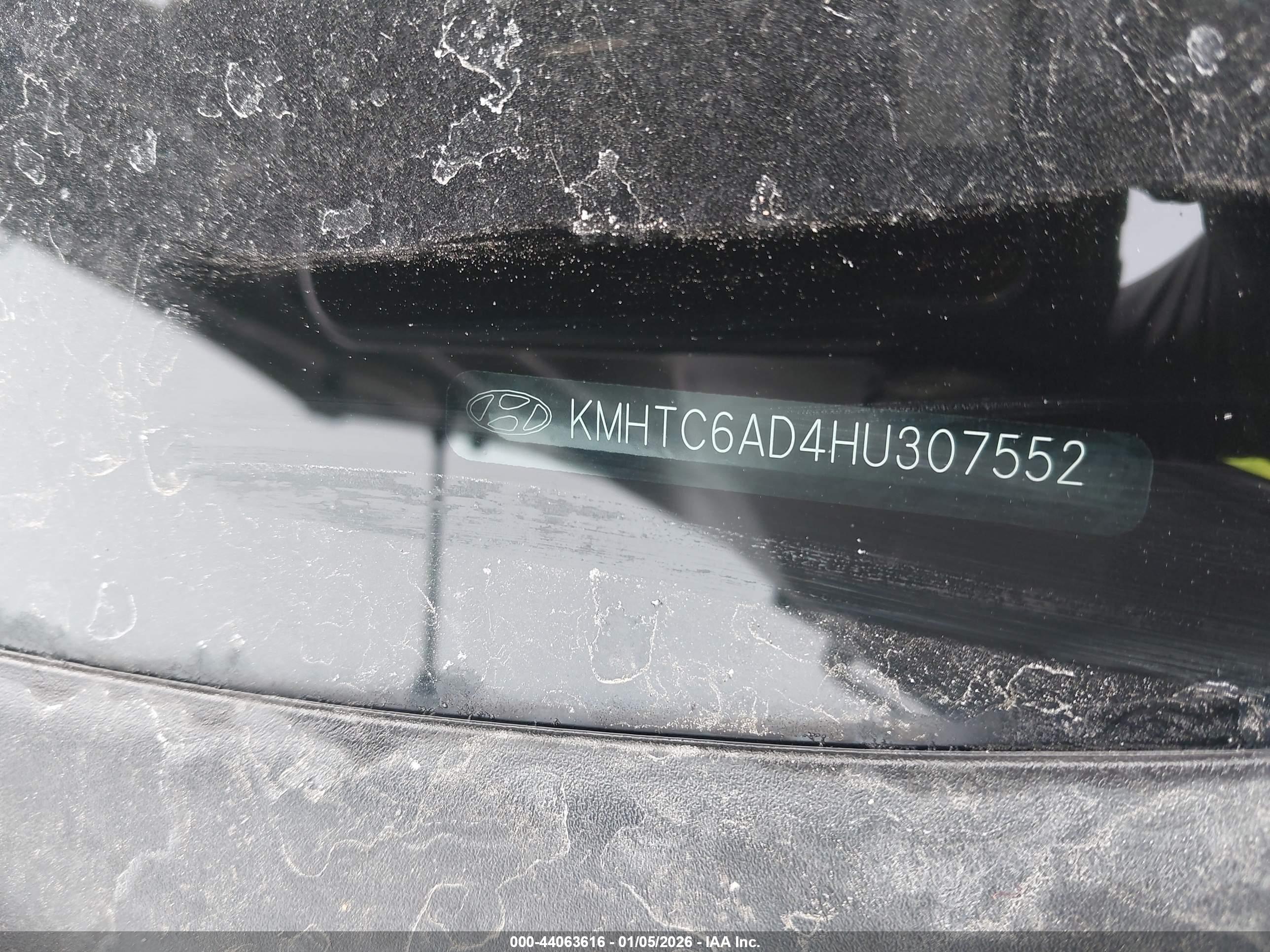 HYUNDAI VELOSTER image 9
