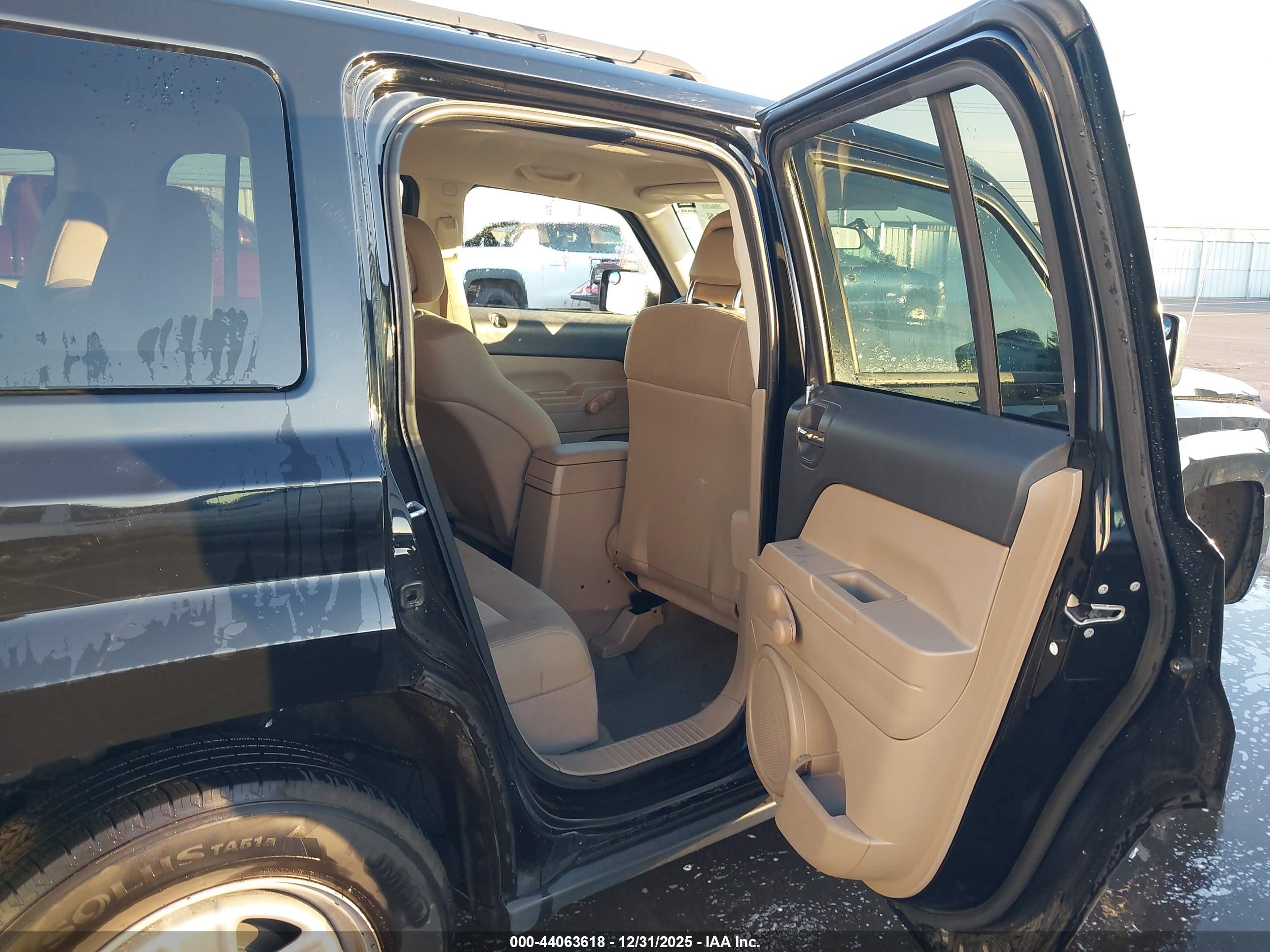JEEP PATRIOT image 8