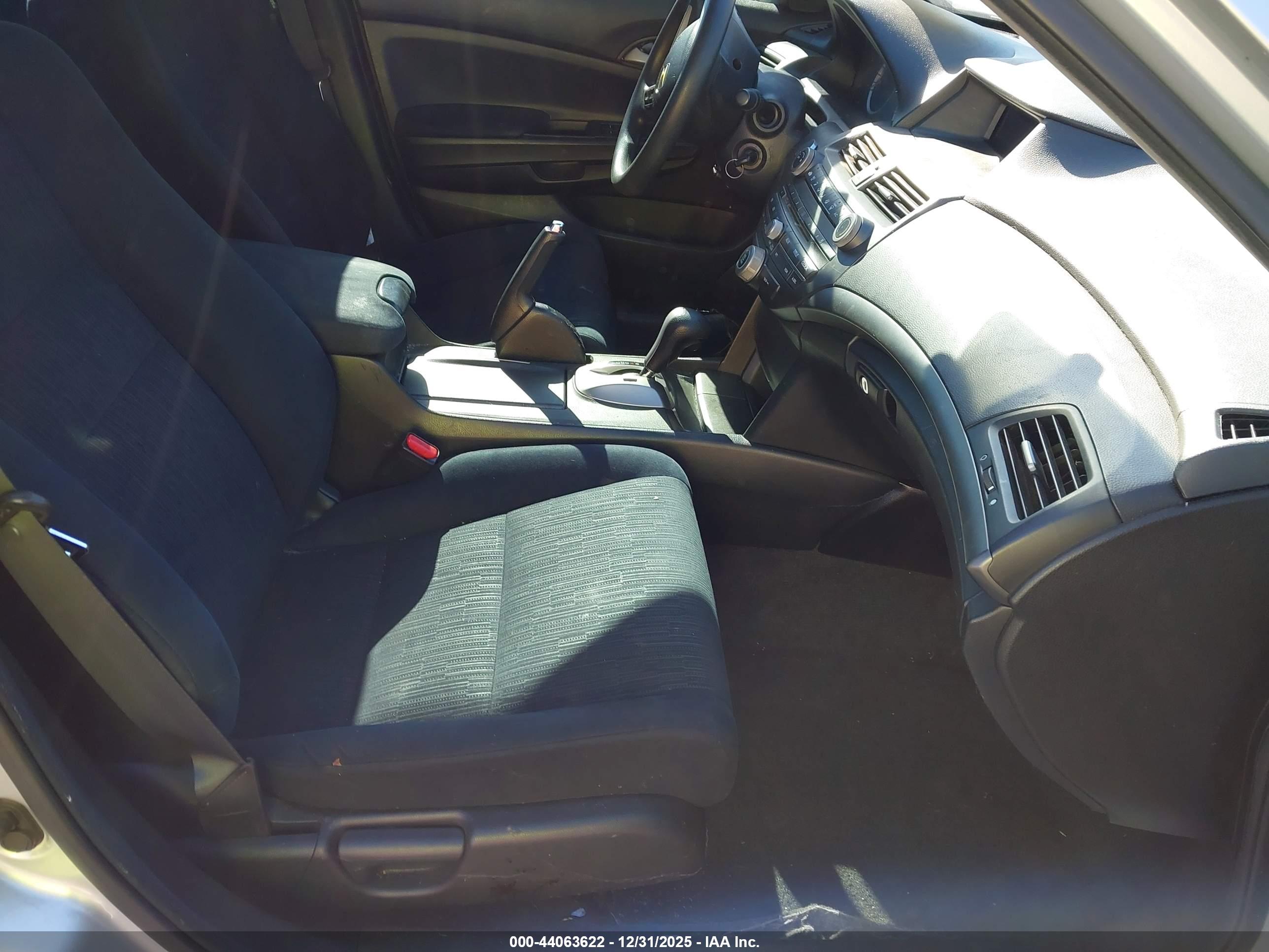 HONDA ACCORD image 5