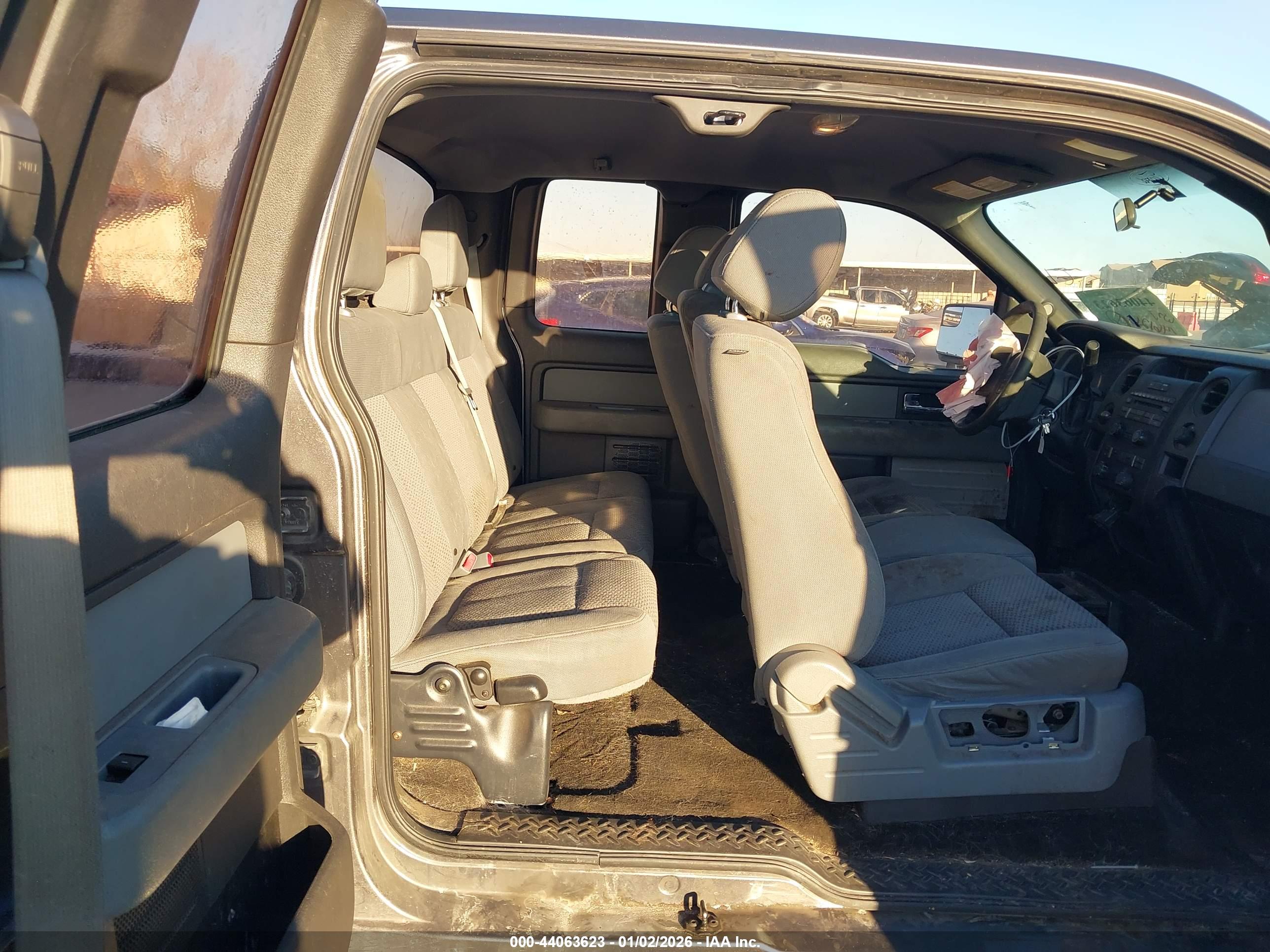 FORD F-150 image 8