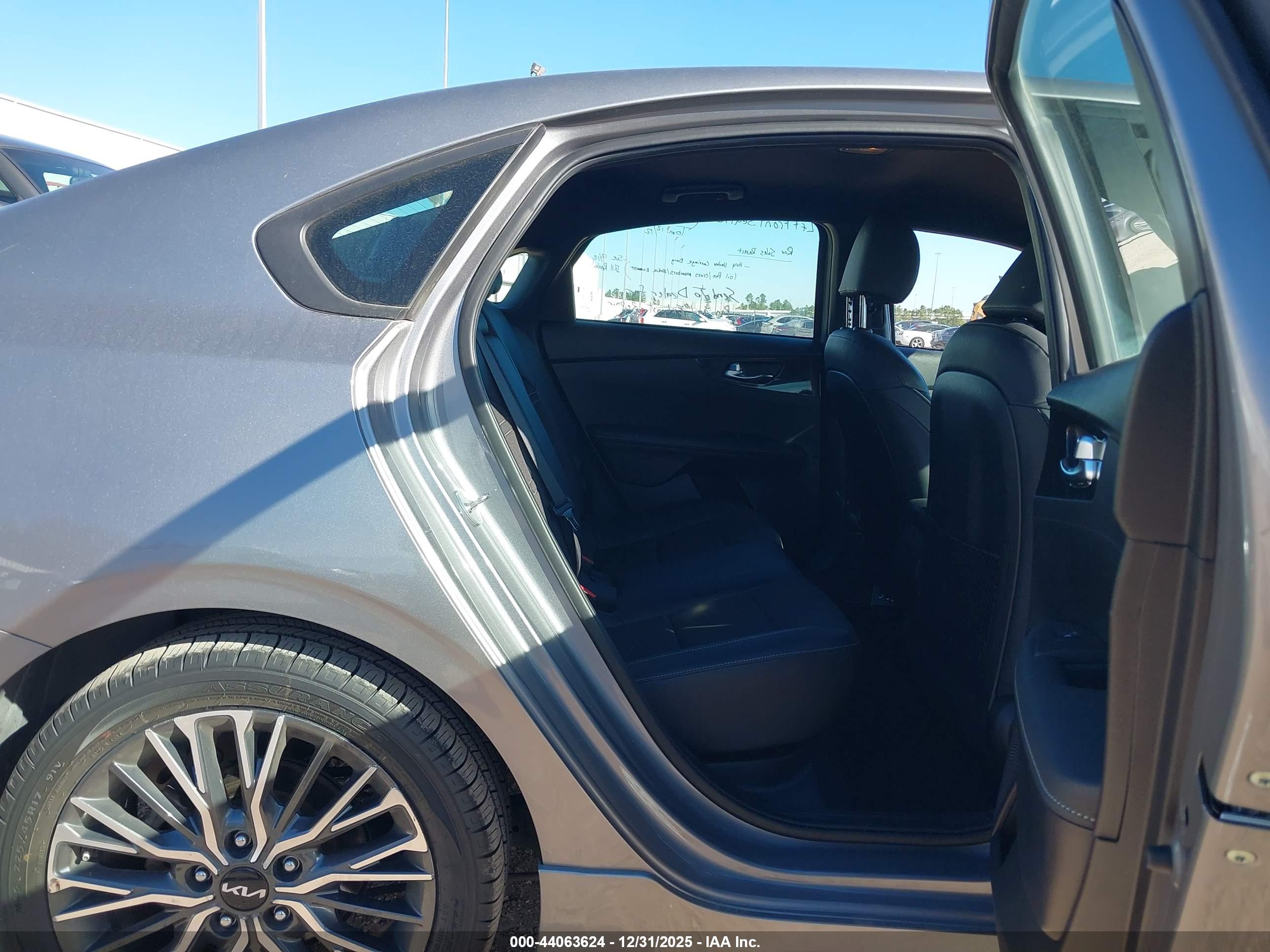 KIA FORTE image 8