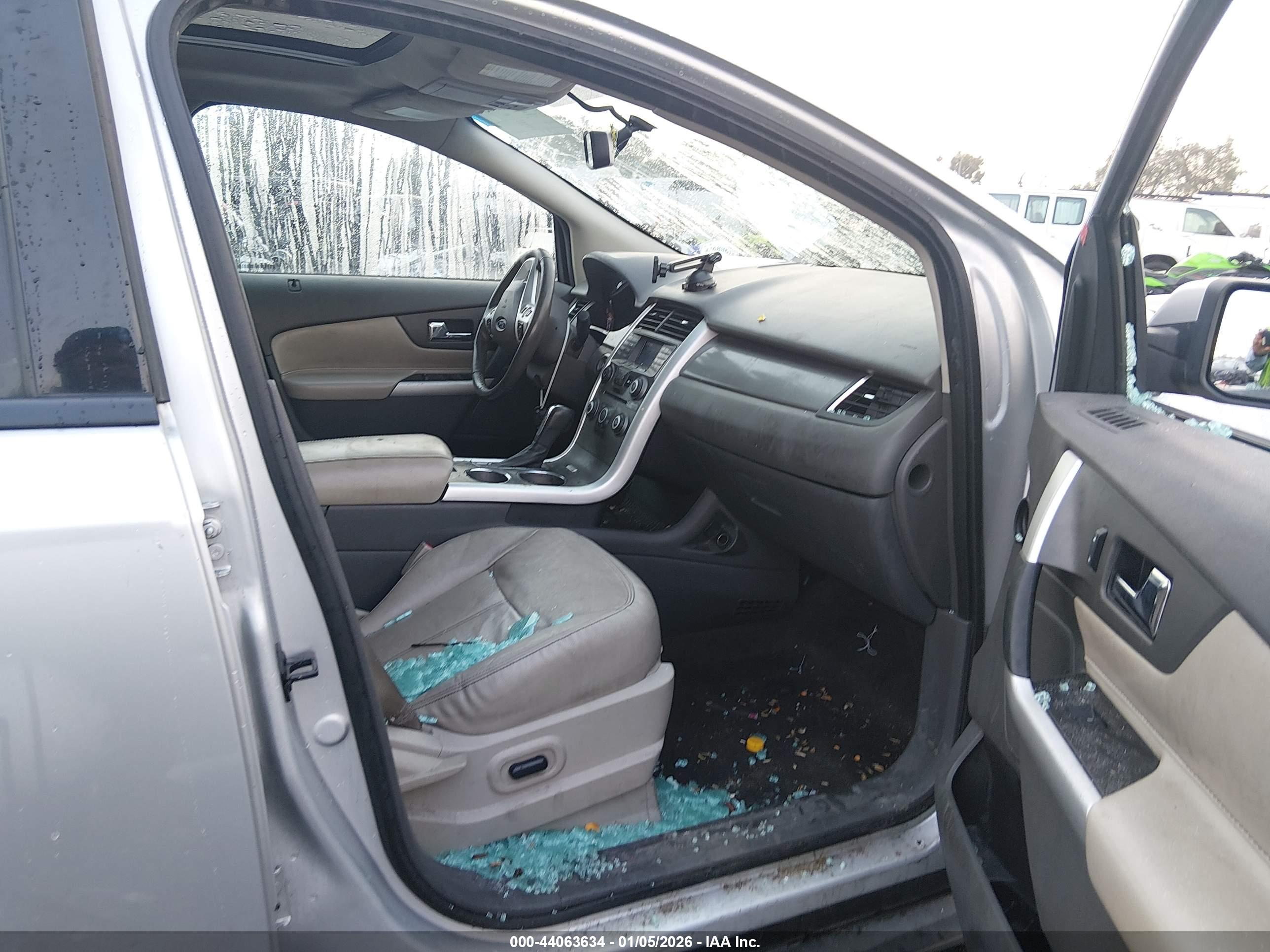 FORD EDGE image 5