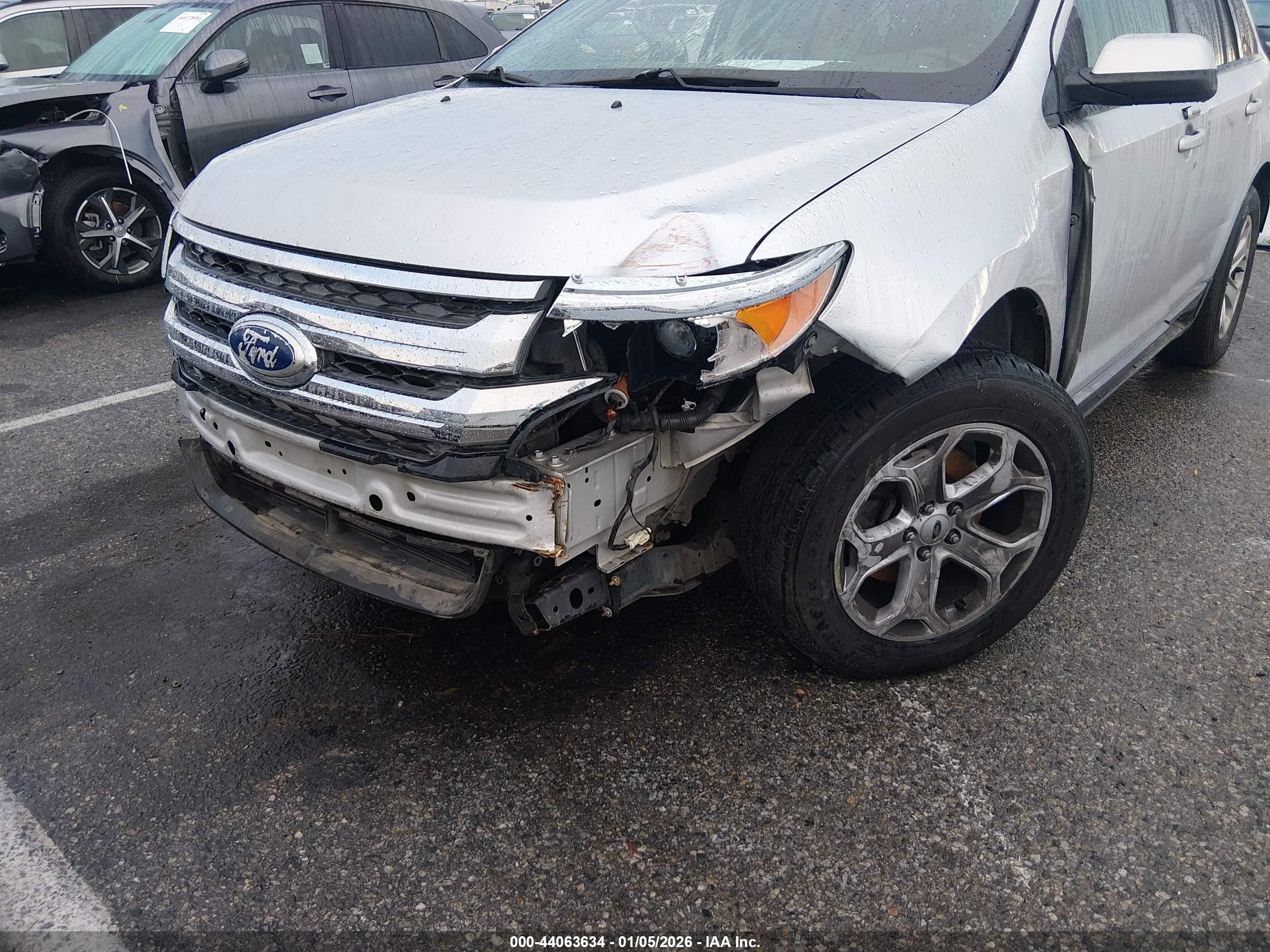 FORD EDGE image 6
