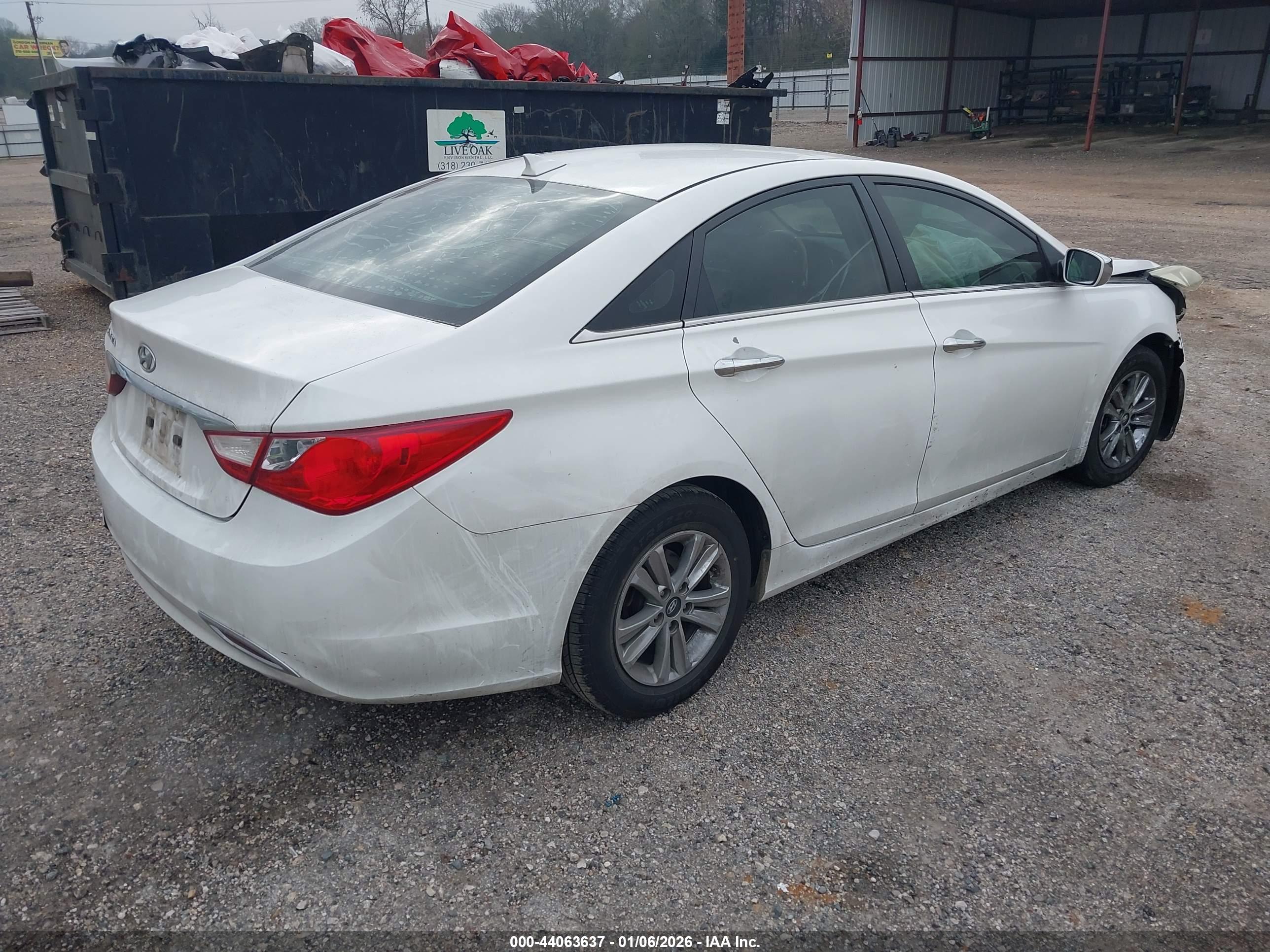 HYUNDAI SONATA image 4