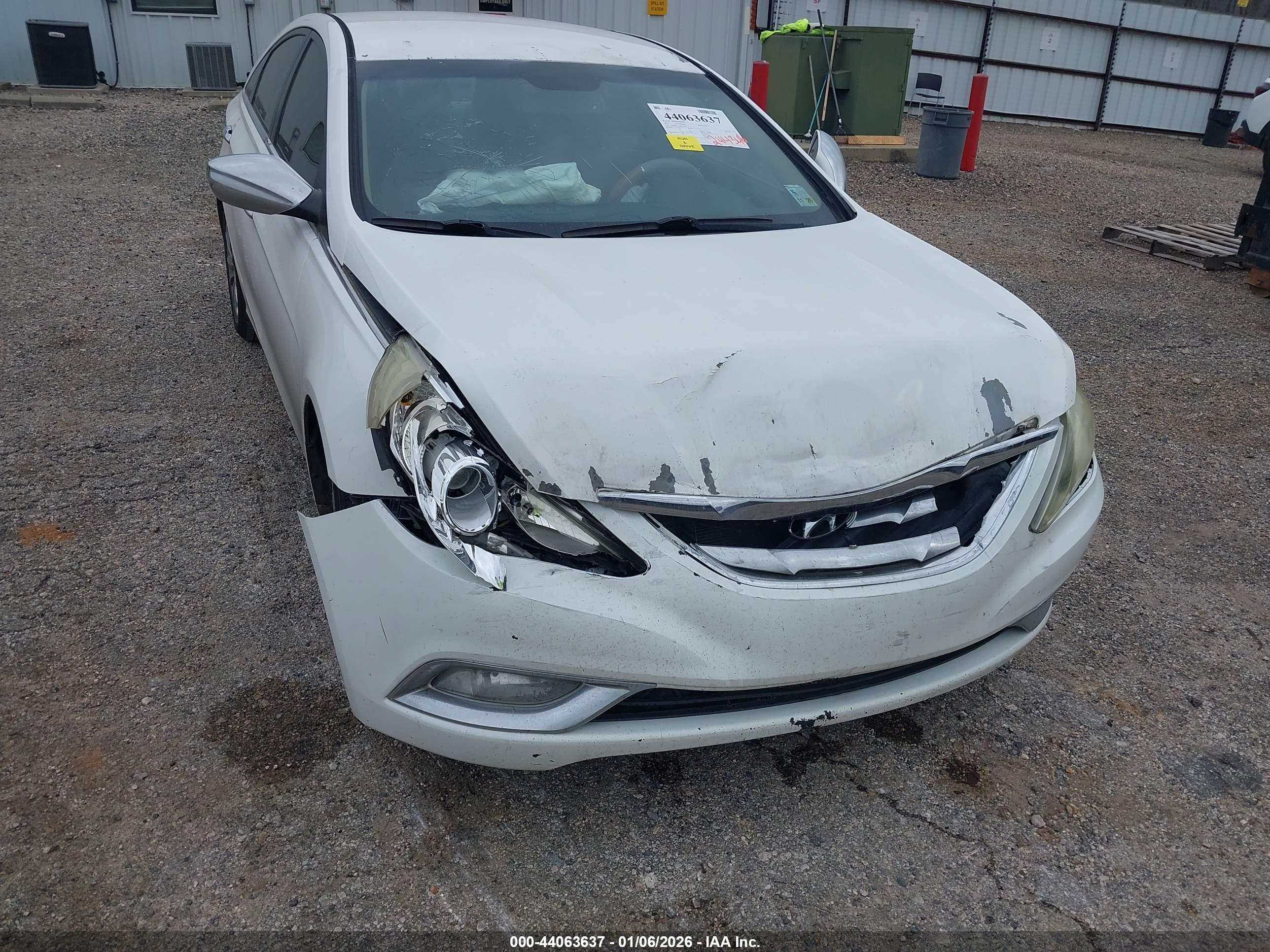 HYUNDAI SONATA image 6