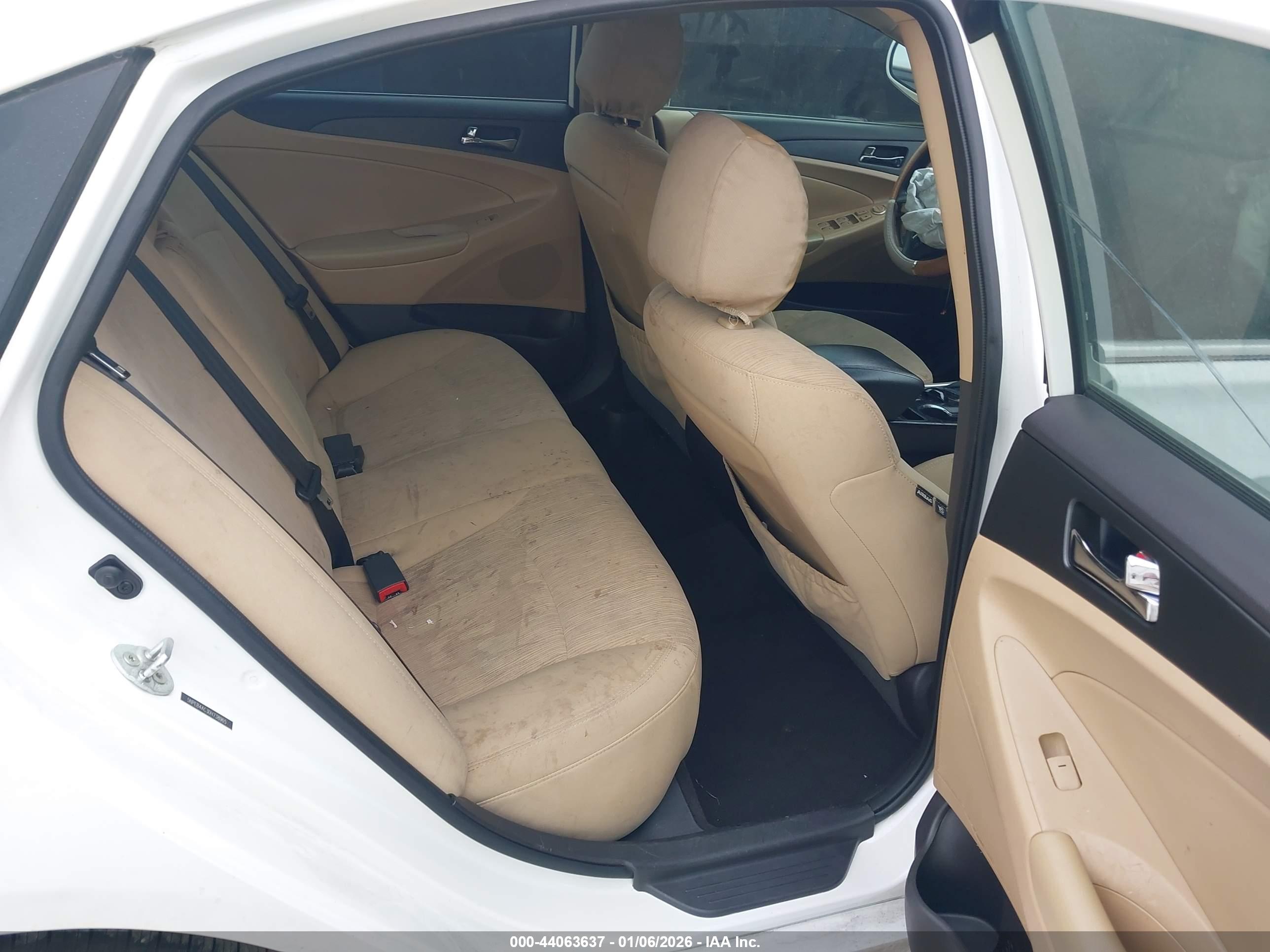 HYUNDAI SONATA image 8