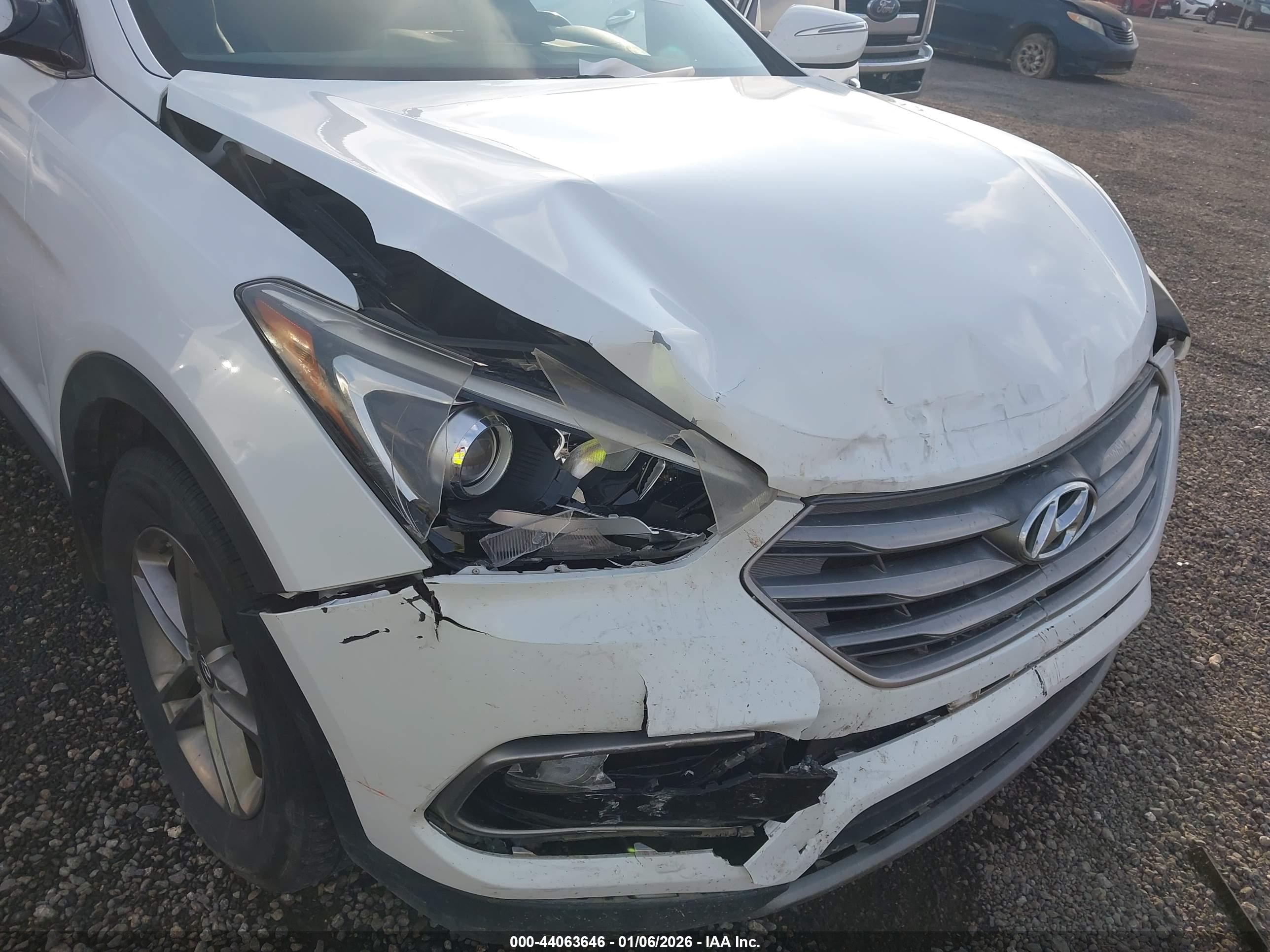HYUNDAI SANTA image 6
