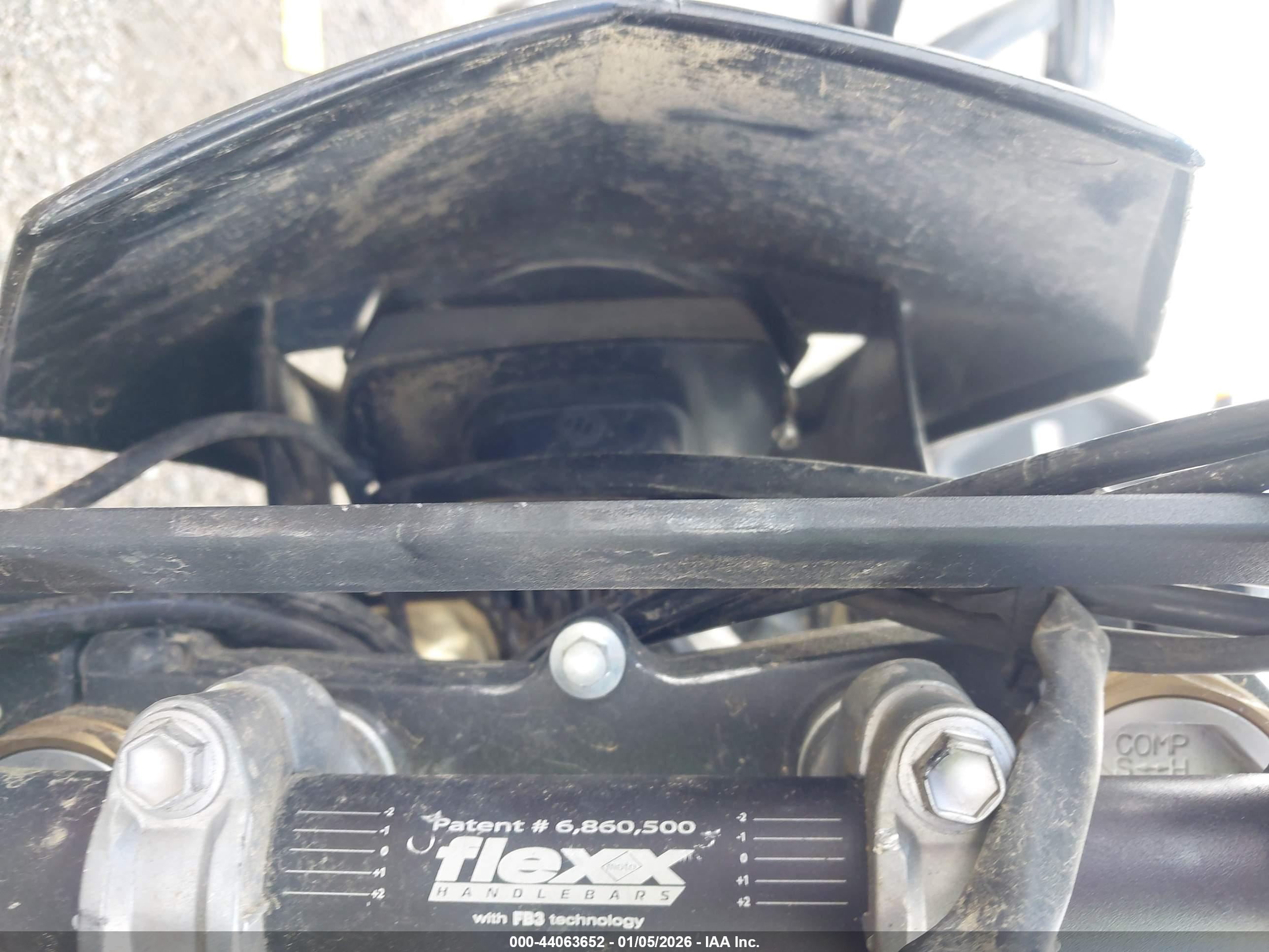 YAMAHA YZ450 image 7