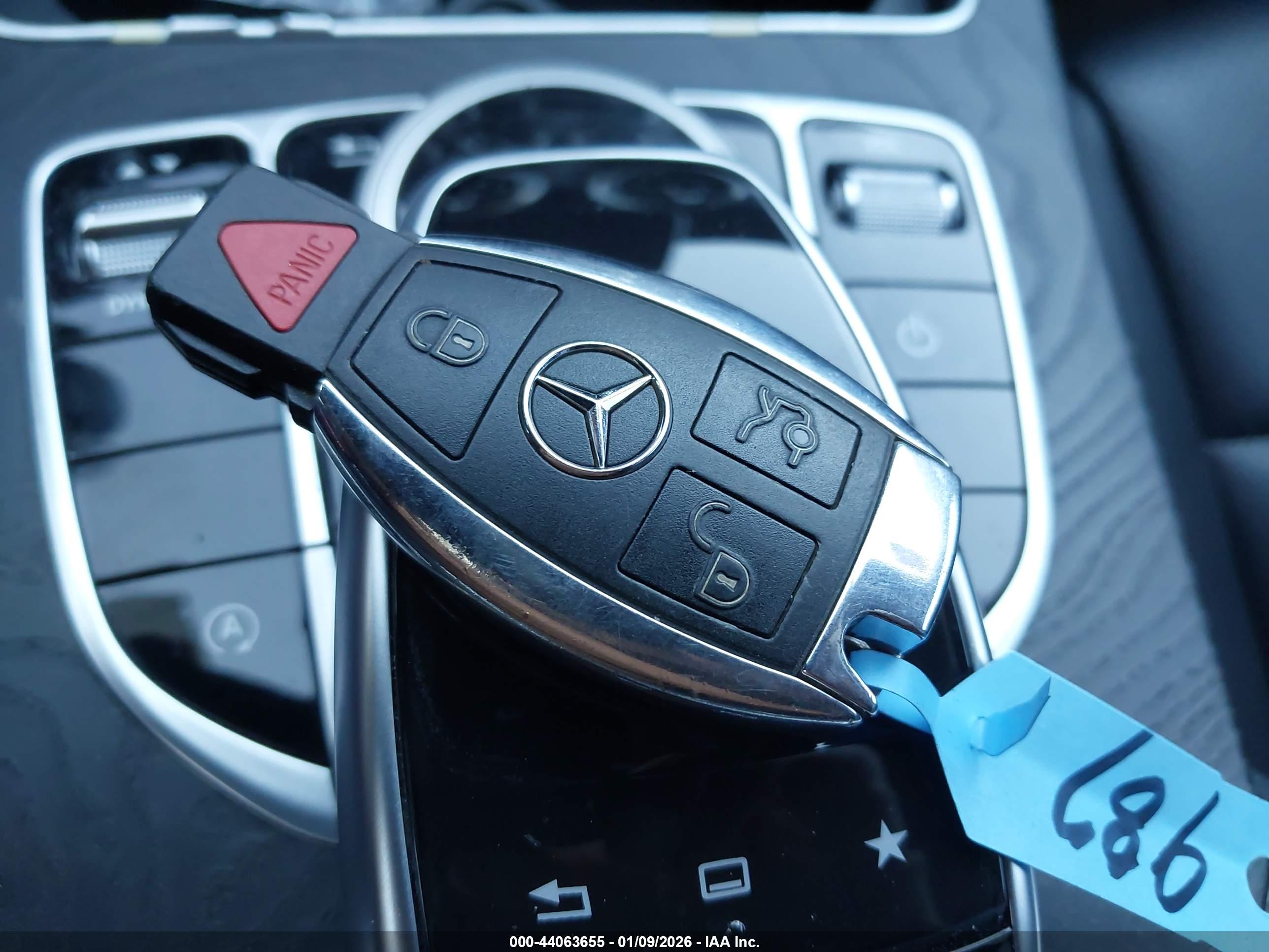 MERCEDES-BENZ C image 11