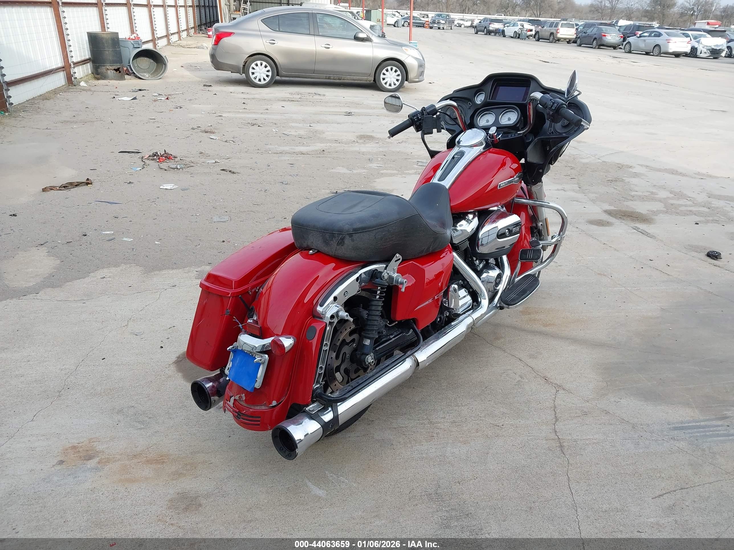 HARLEY-DAVIDSON FLTRX image 4