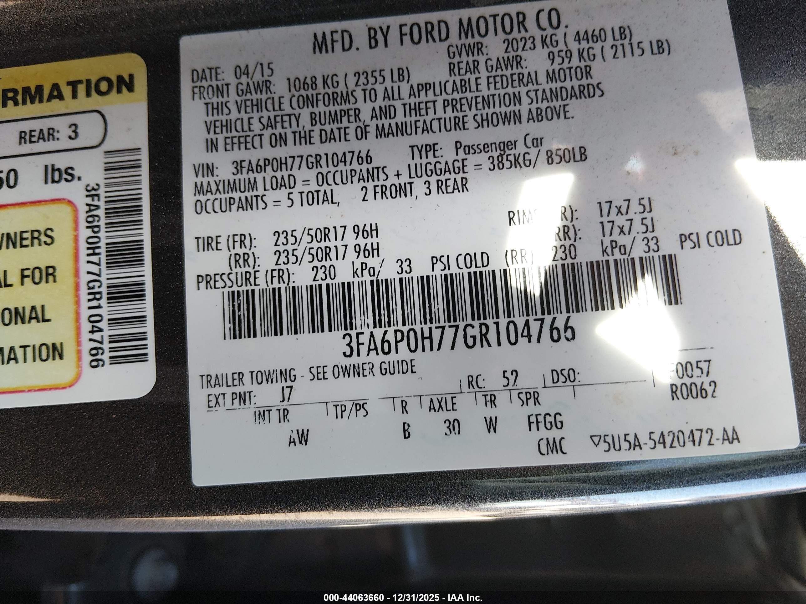 FORD FUSION image 9