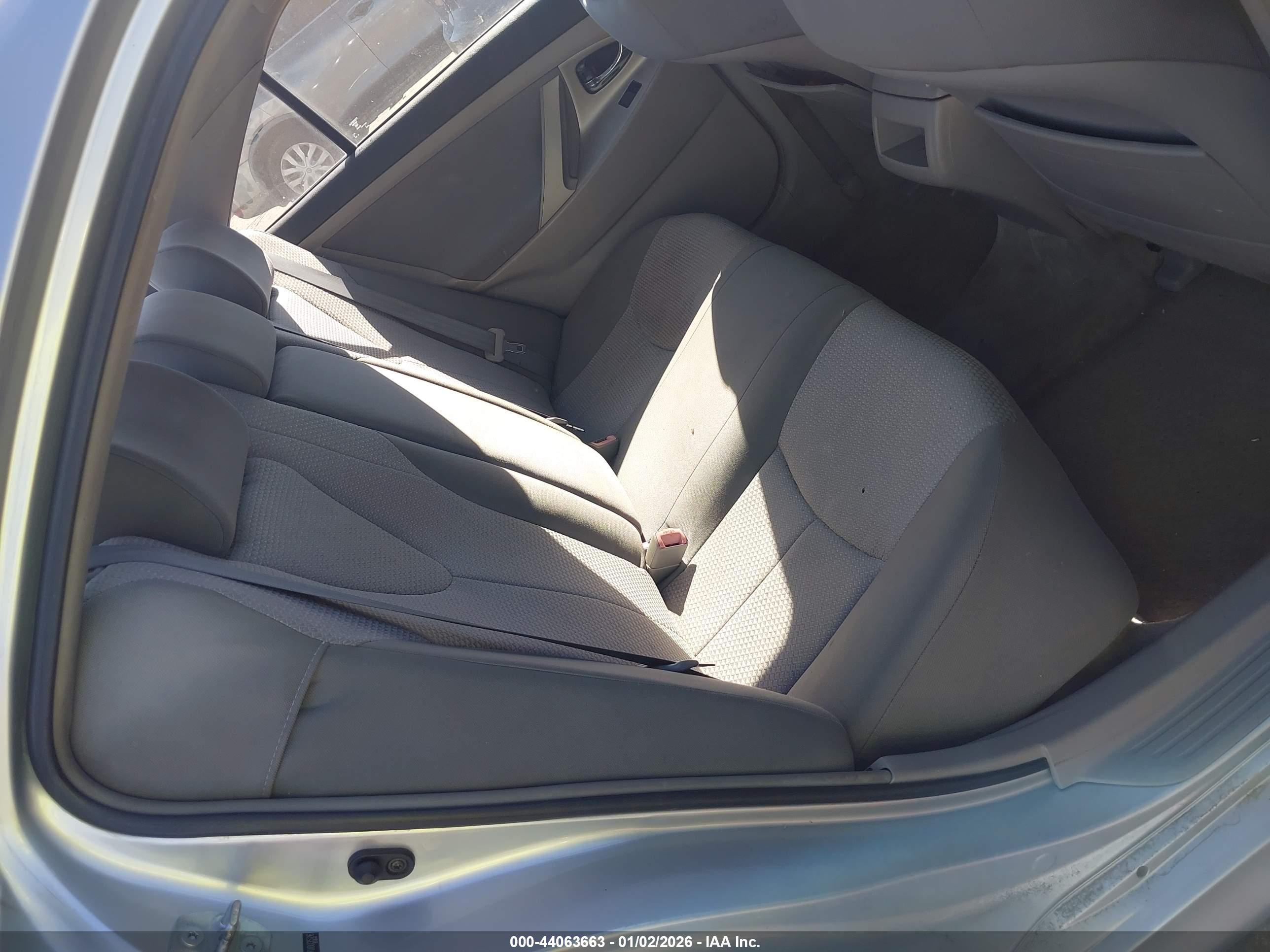 TOYOTA CAMRY image 8