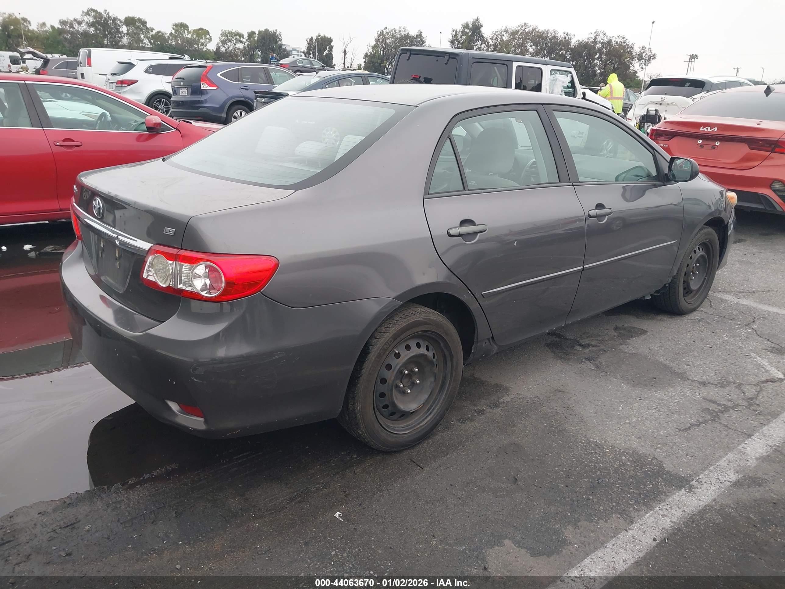 TOYOTA COROLLA image 4