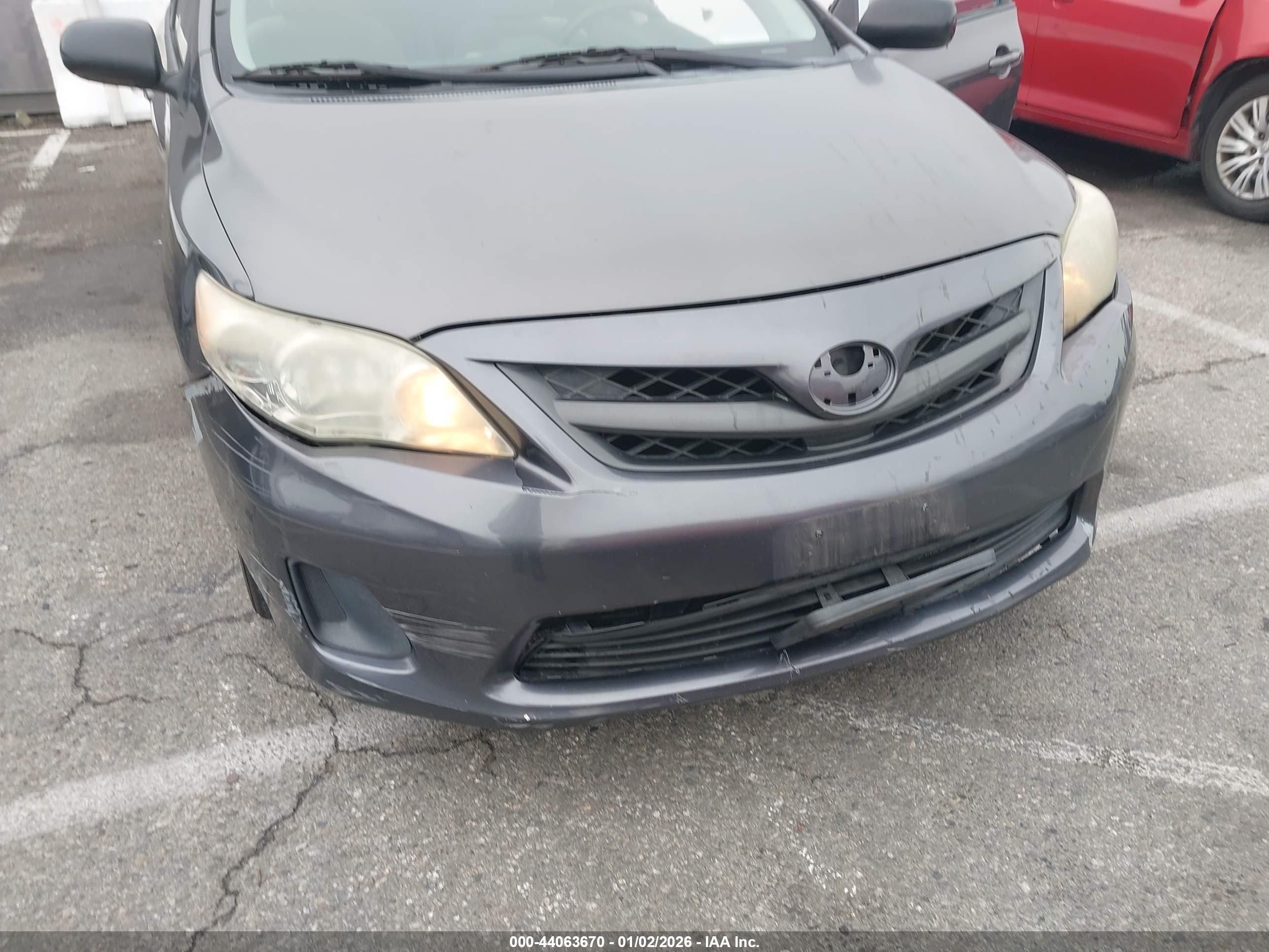 TOYOTA COROLLA image 6