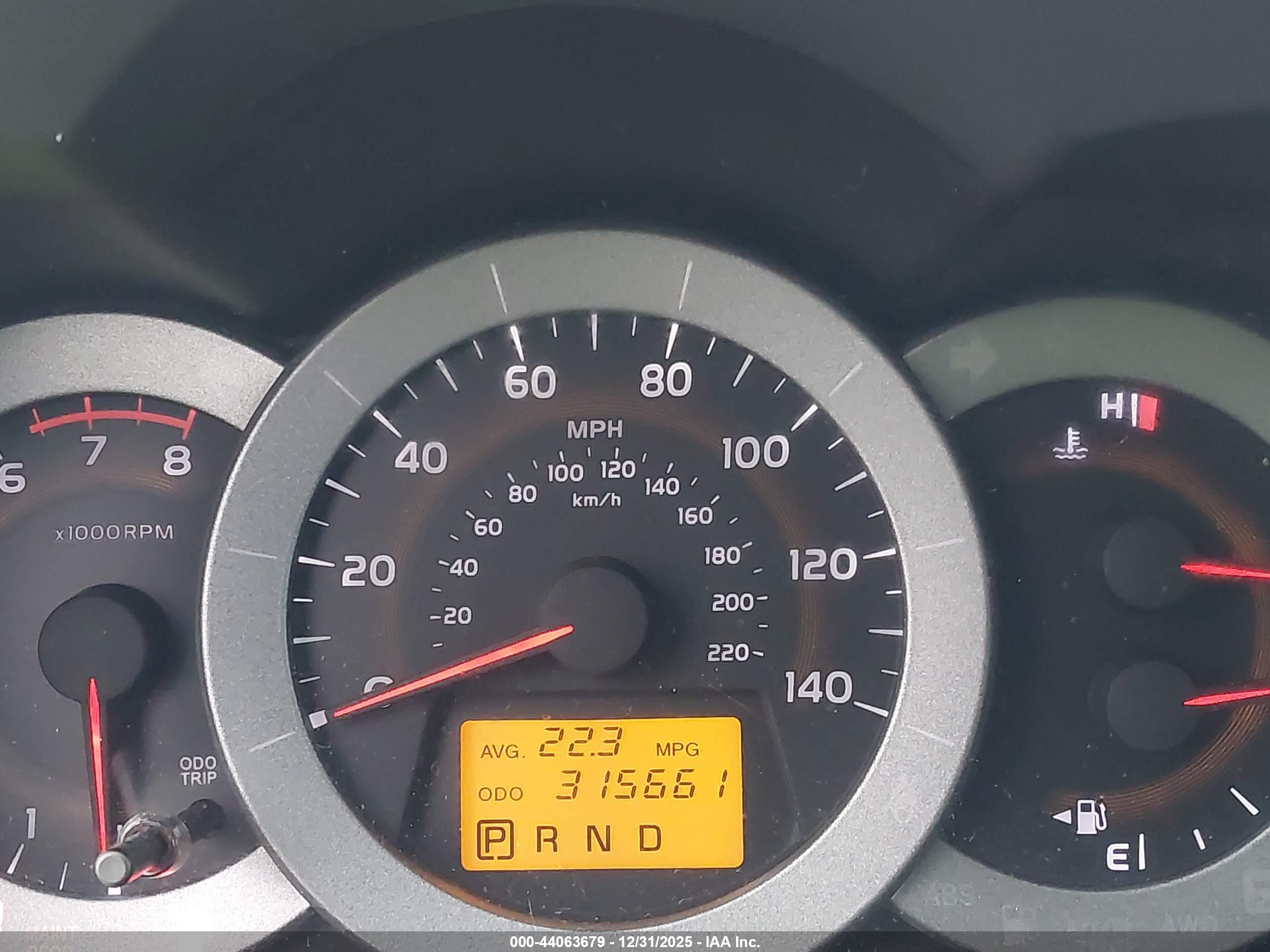 TOYOTA RAV4 image 7