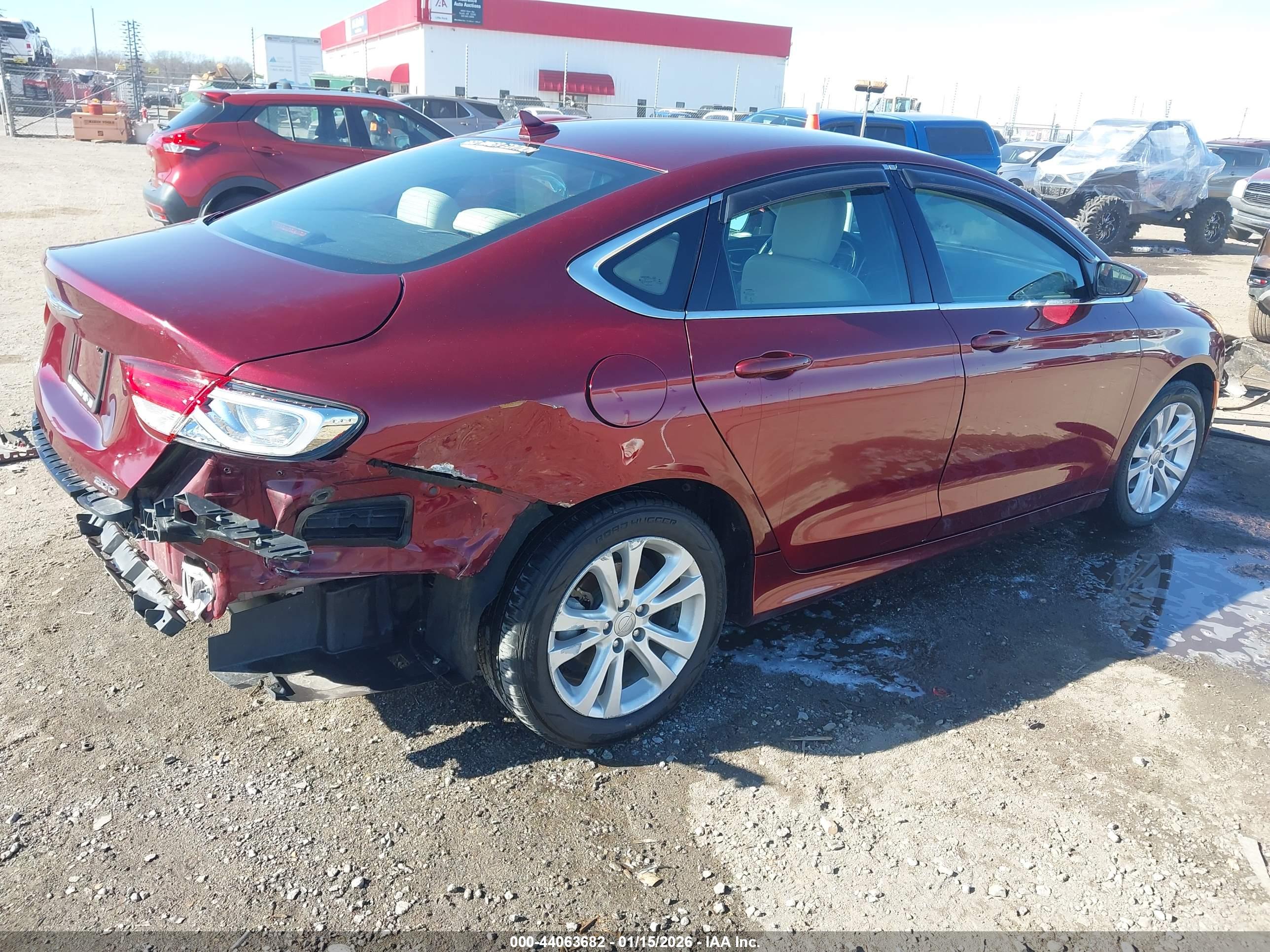 CHRYSLER 200 image 4