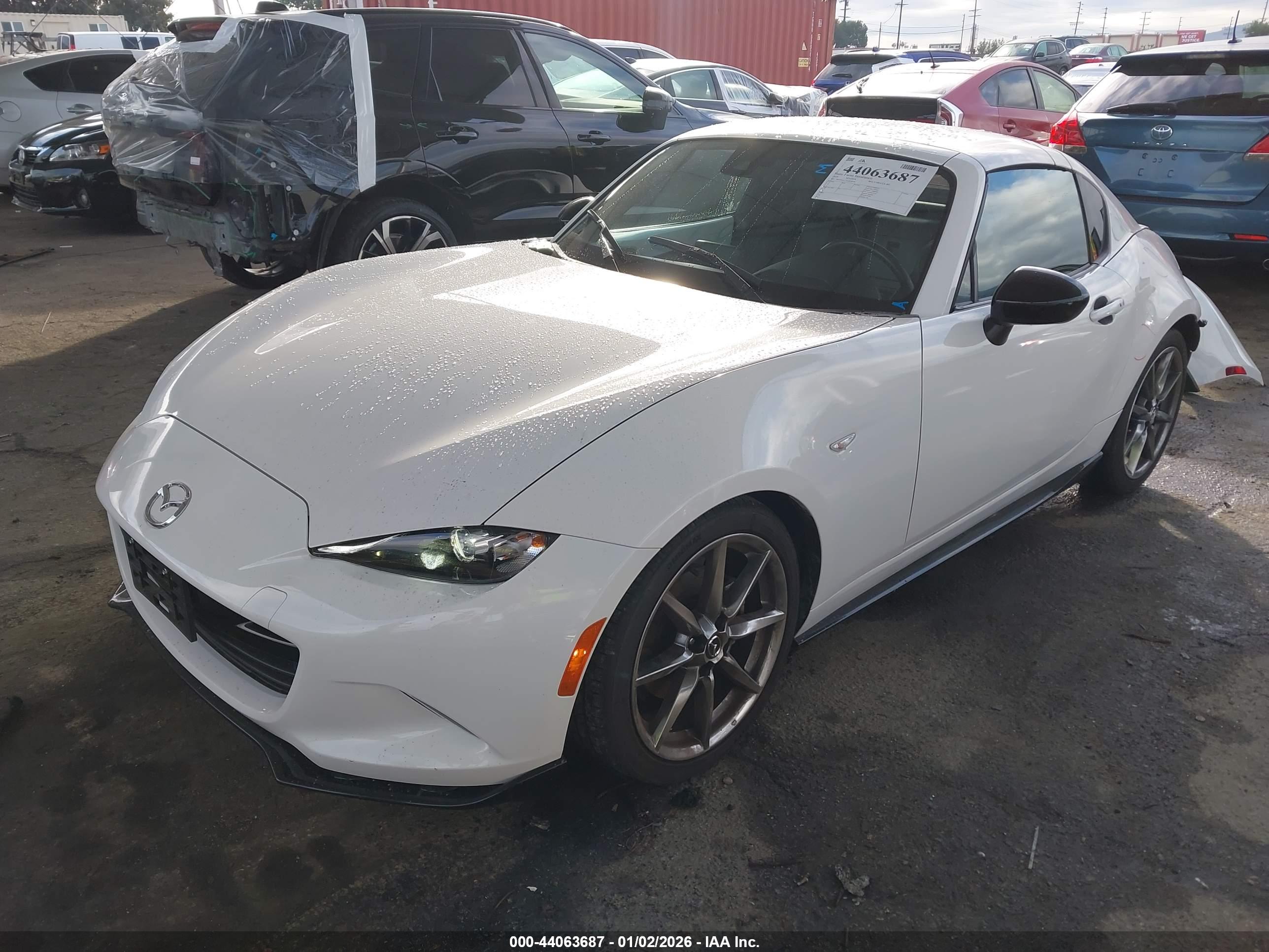 MAZDA MX-5 image 2