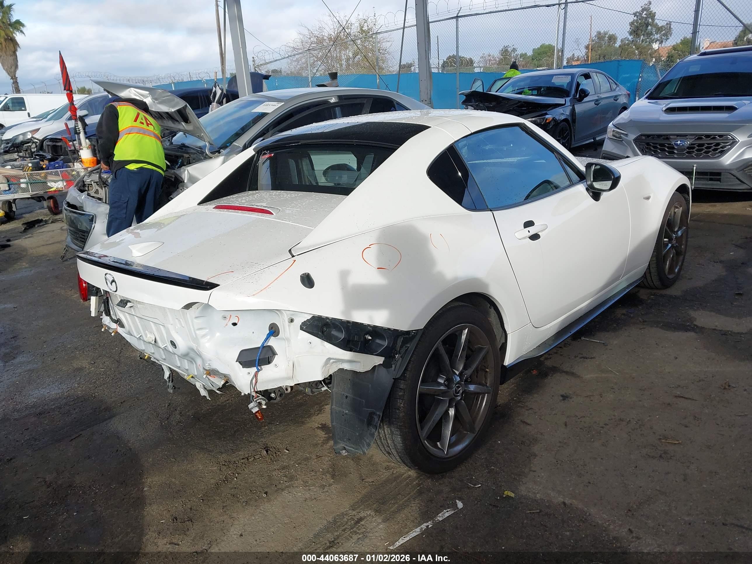 MAZDA MX-5 image 4
