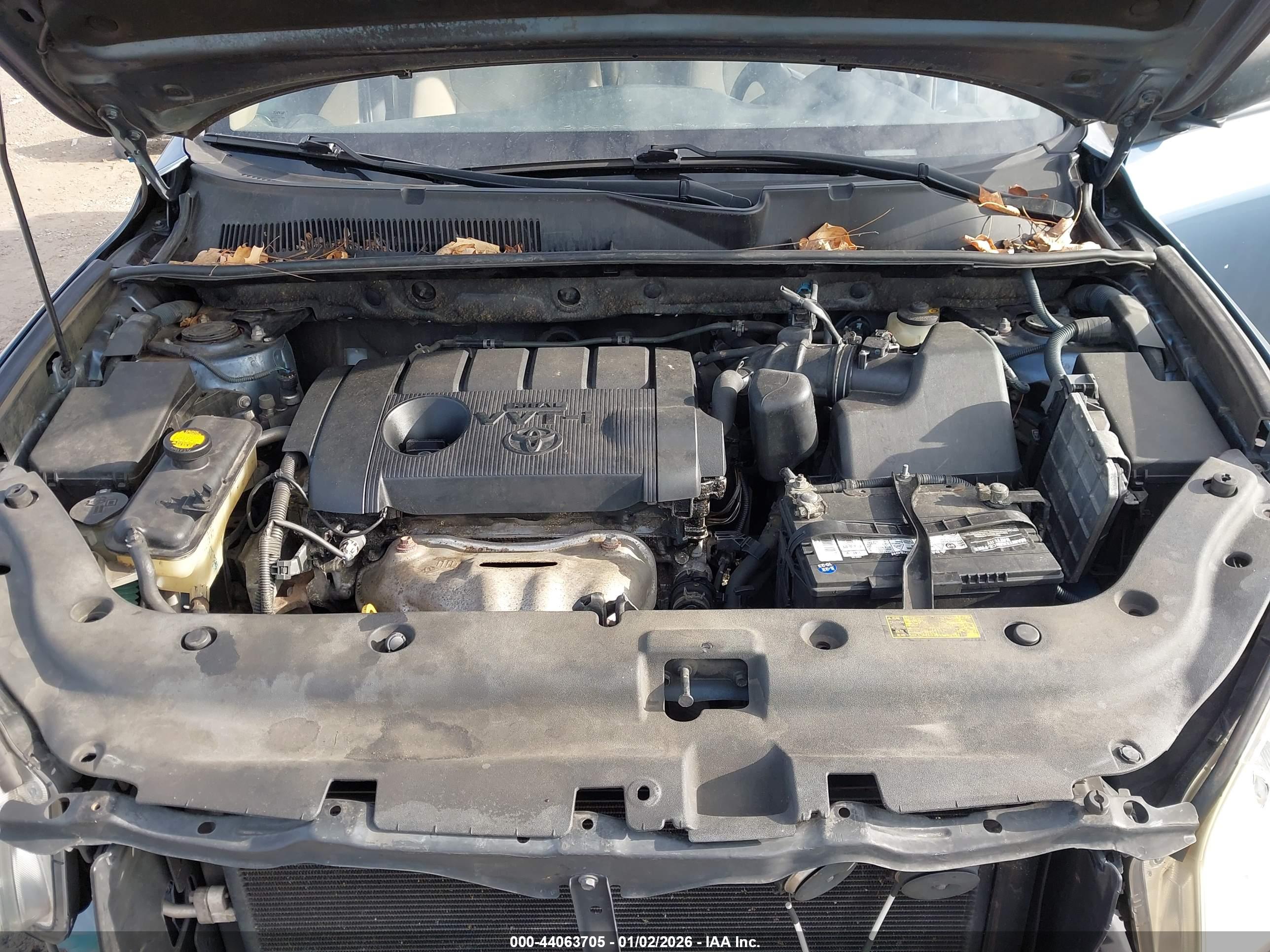 TOYOTA RAV4 image 10