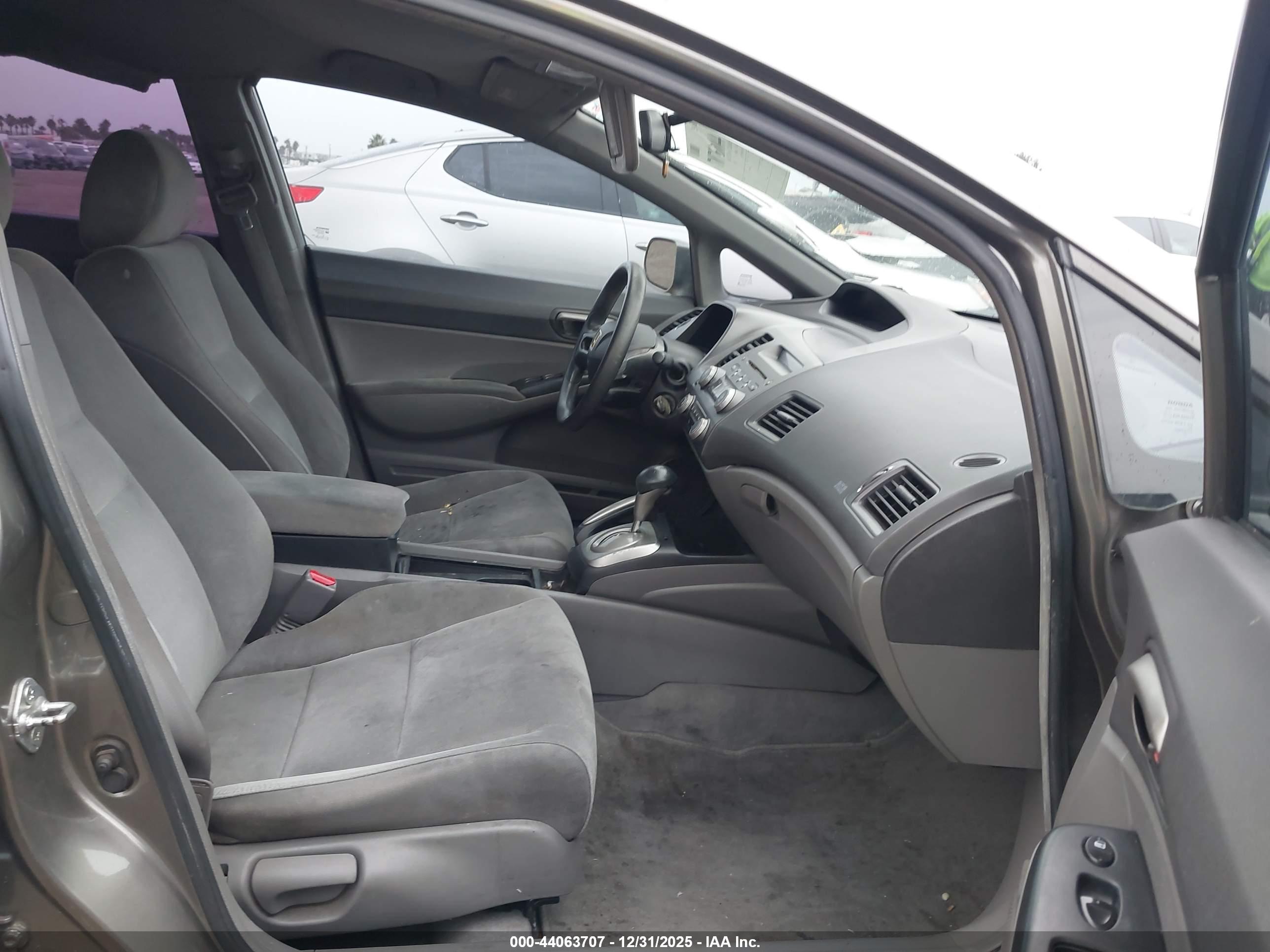 HONDA CIVIC image 5