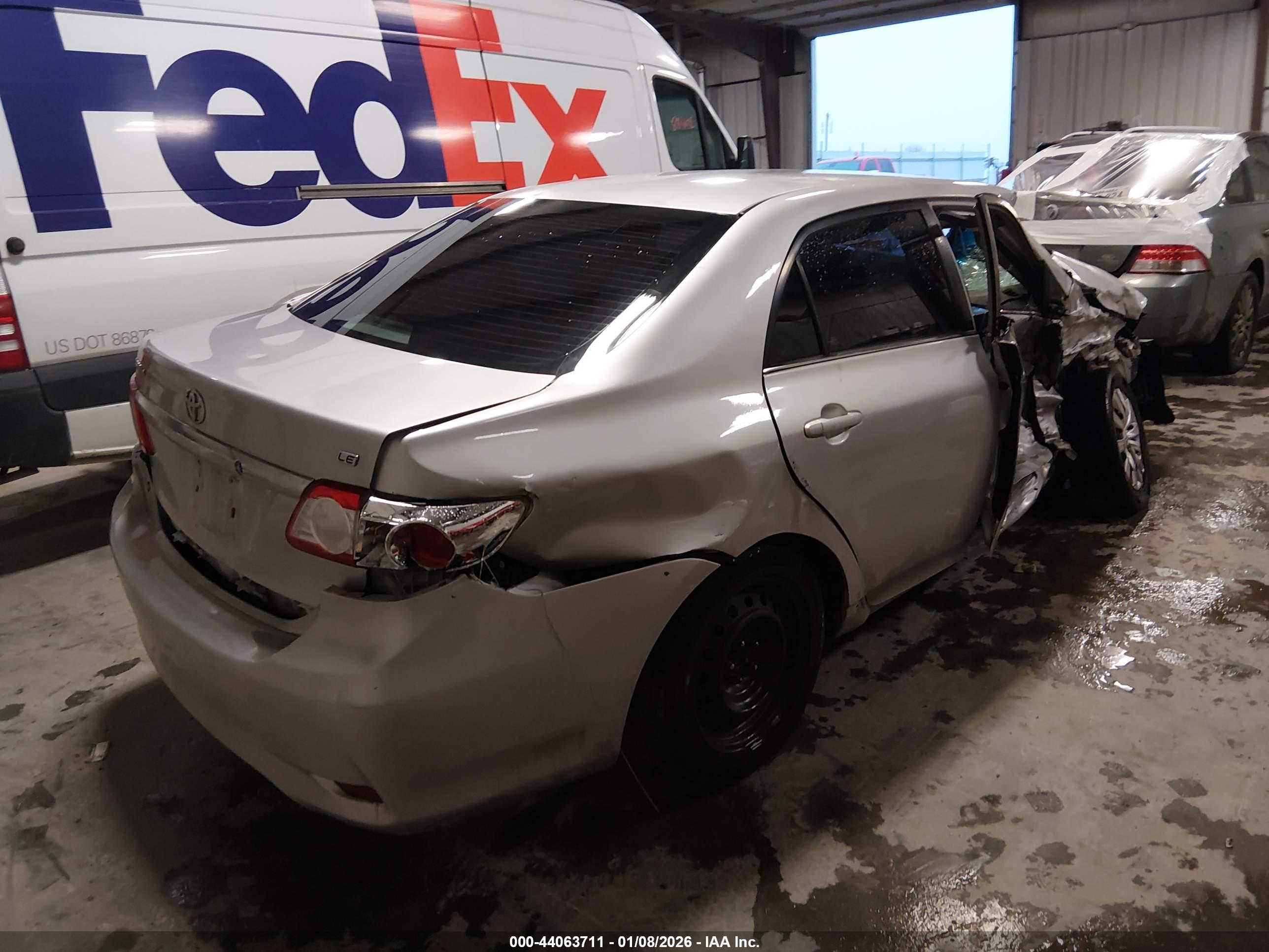 TOYOTA COROLLA image 4