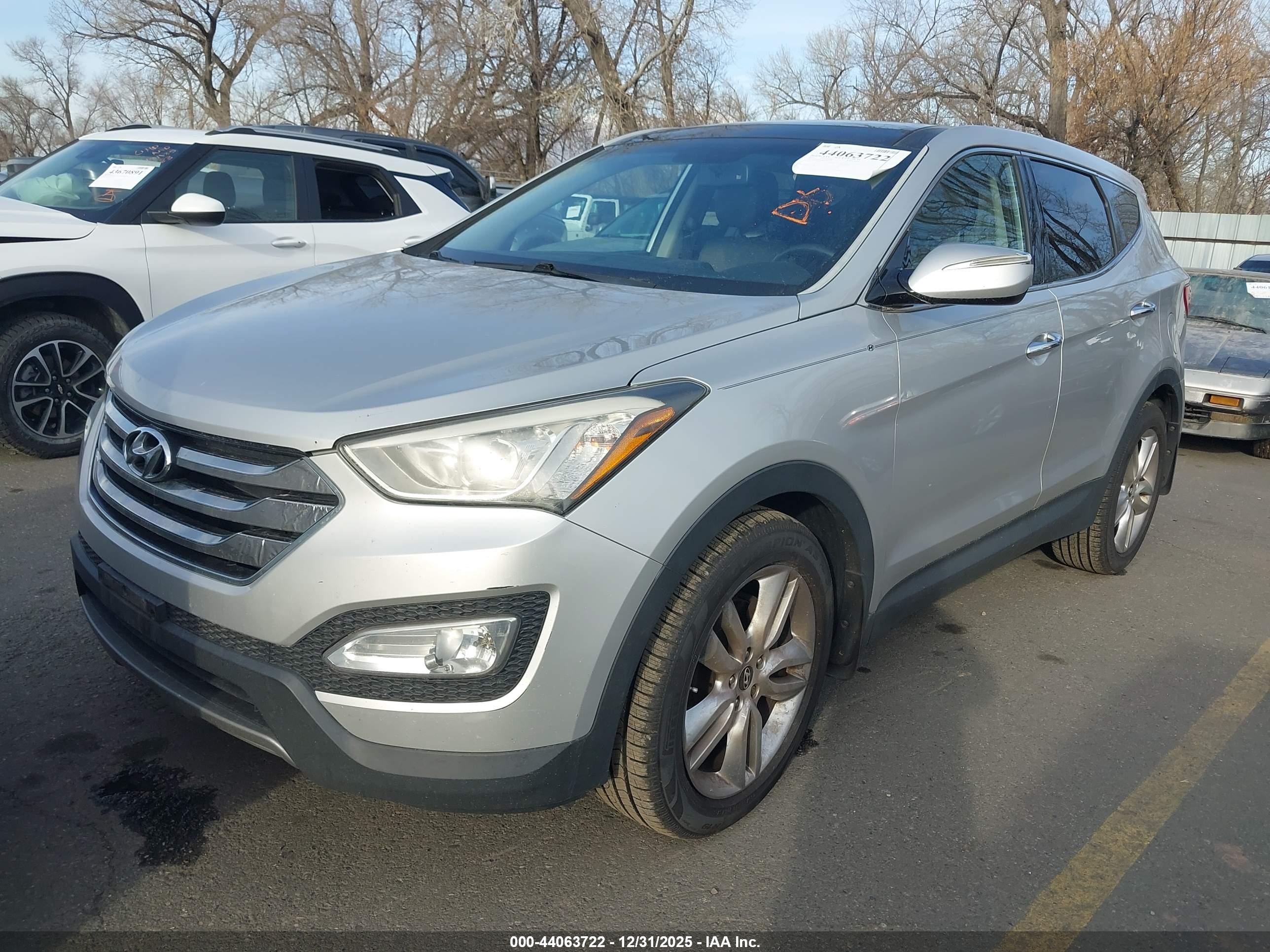 HYUNDAI SANTA image 2