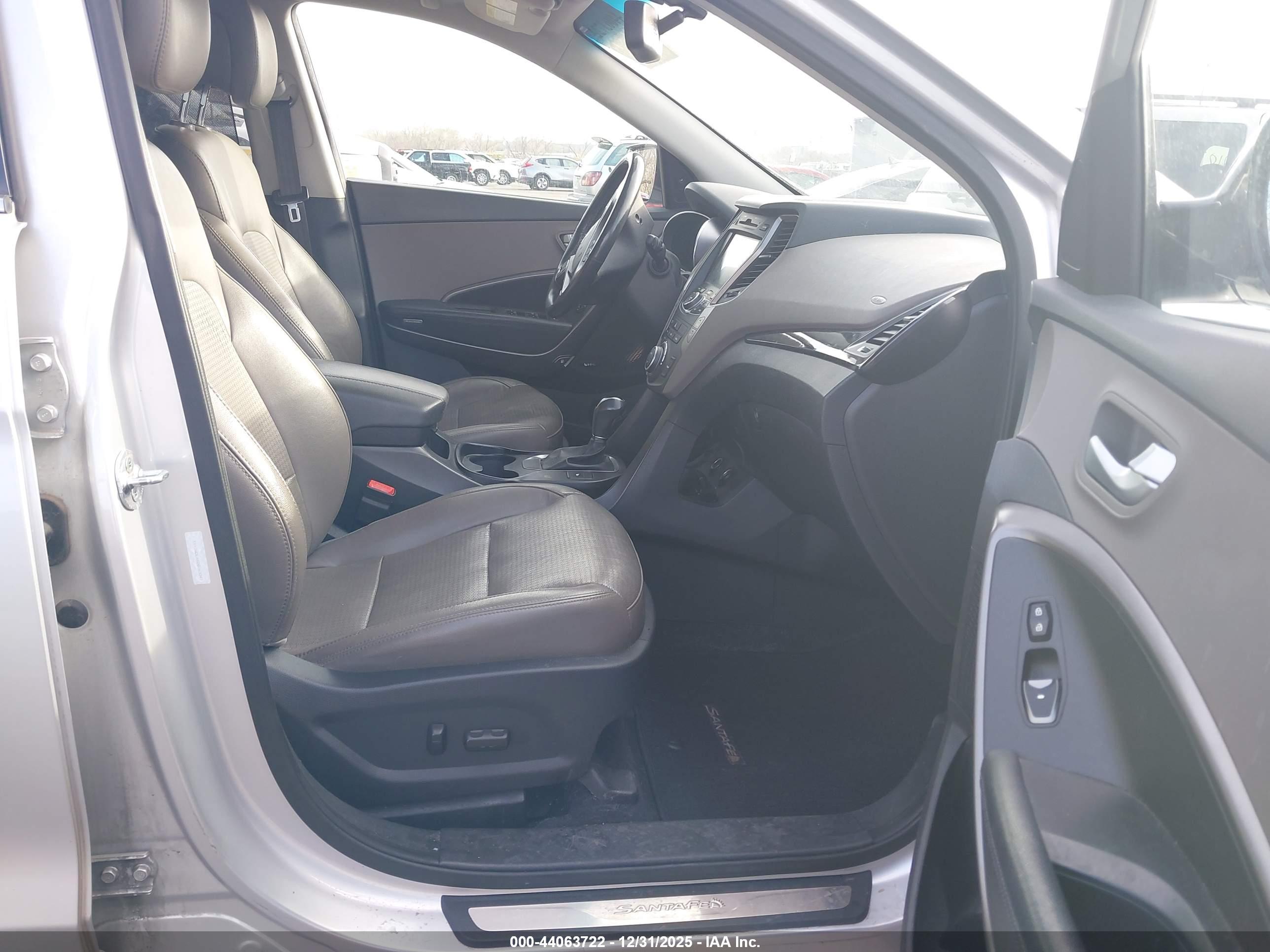 HYUNDAI SANTA image 5