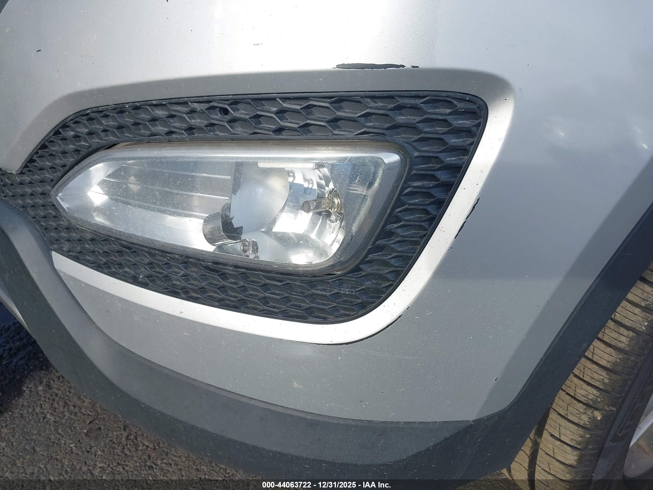 HYUNDAI SANTA image 6