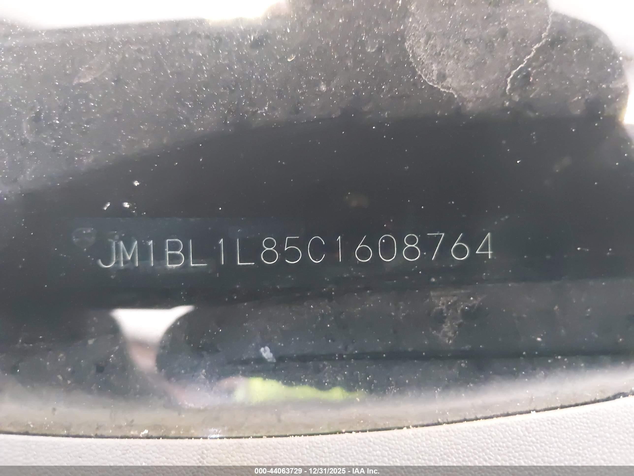 MAZDA MAZDA3 image 9