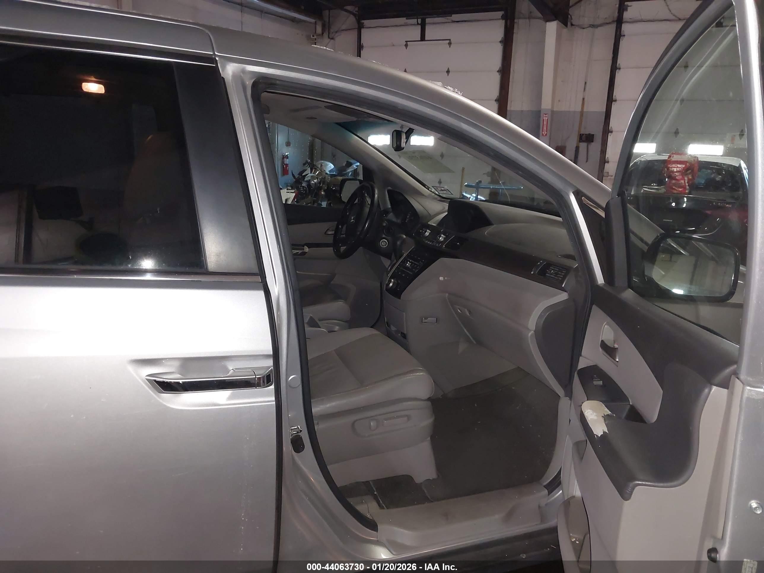 HONDA ODYSSEY image 5