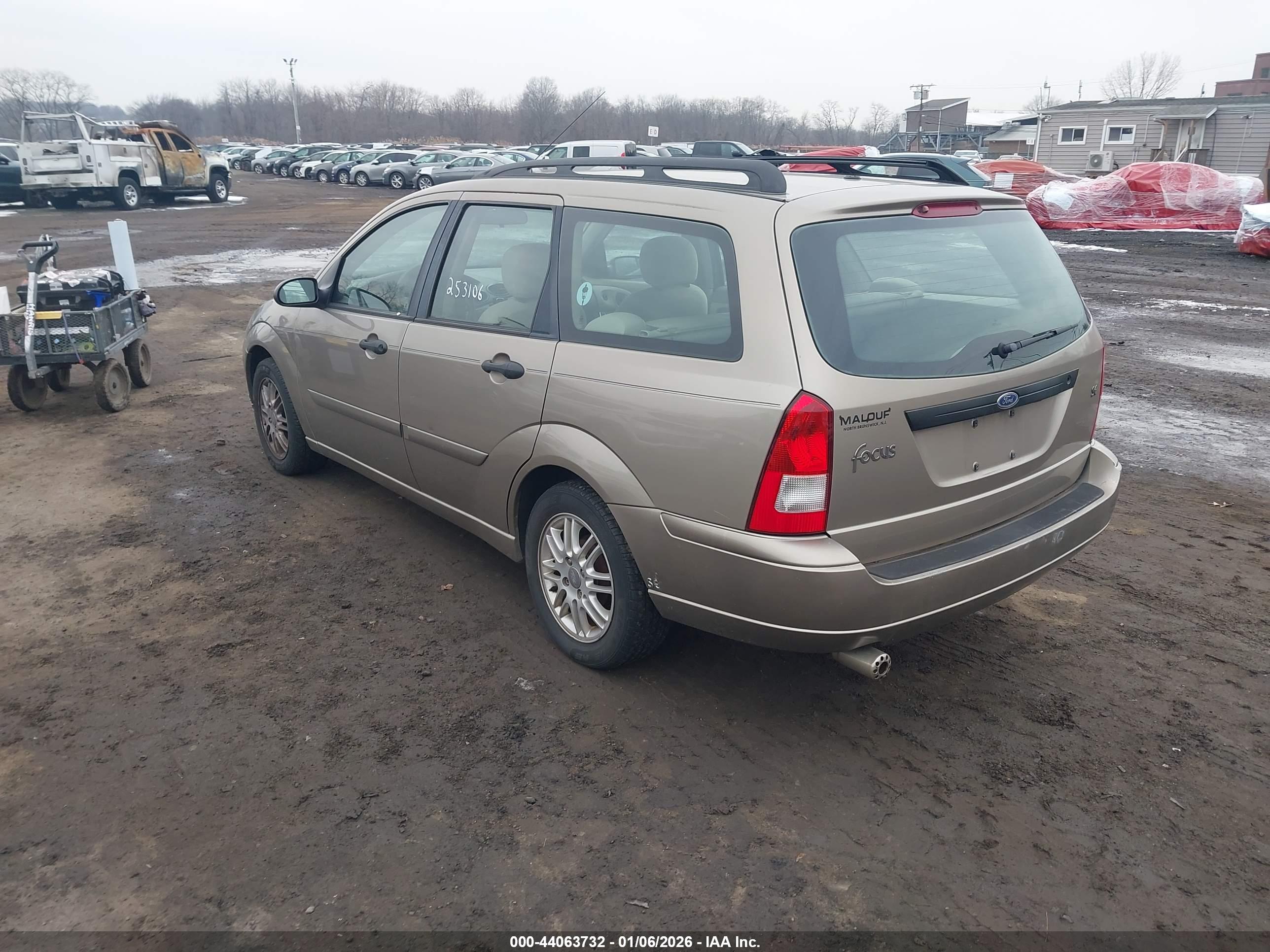 FORD FOCUS image 3