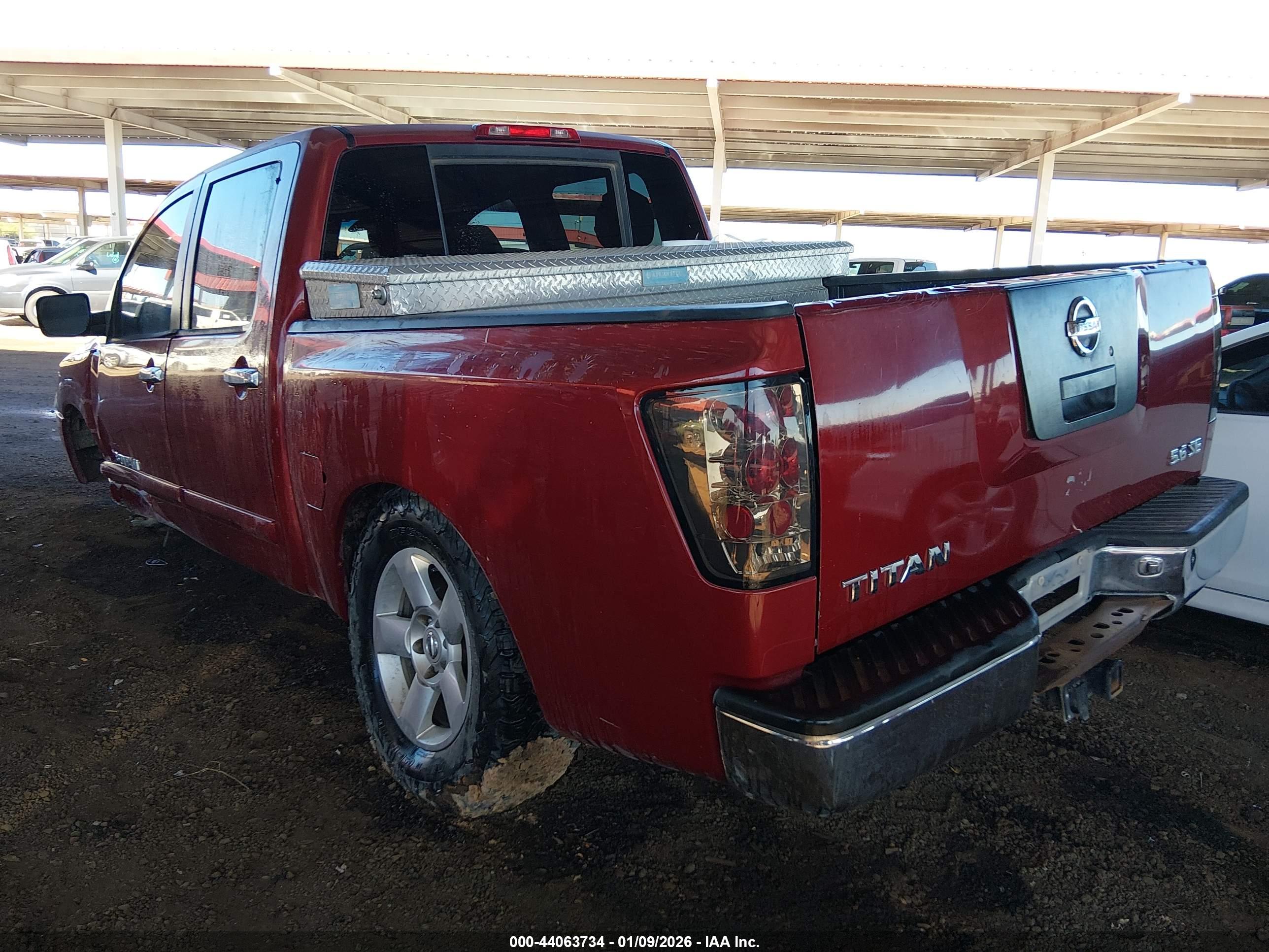NISSAN TITAN image 3