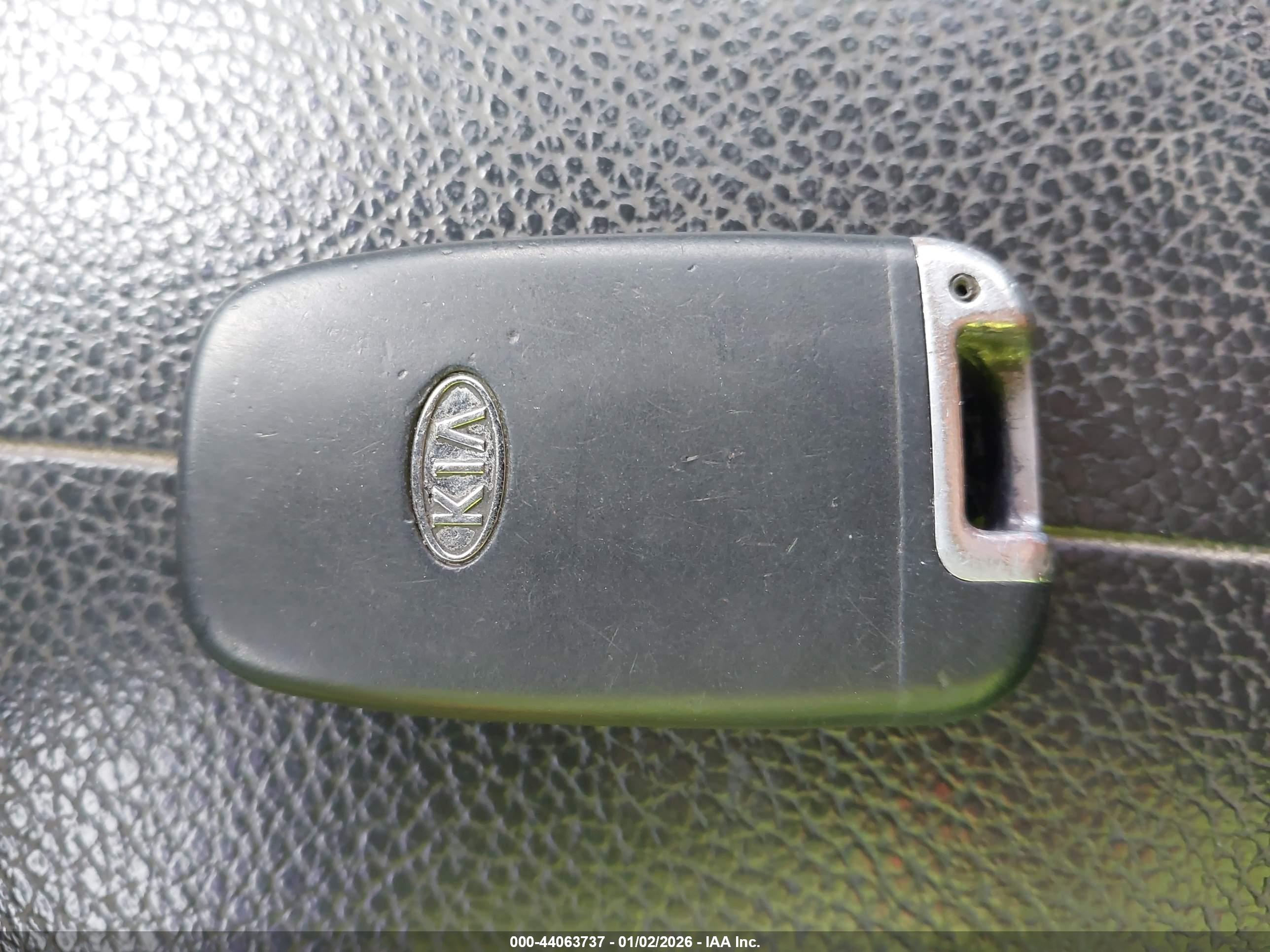 KIA SORENTO image 11