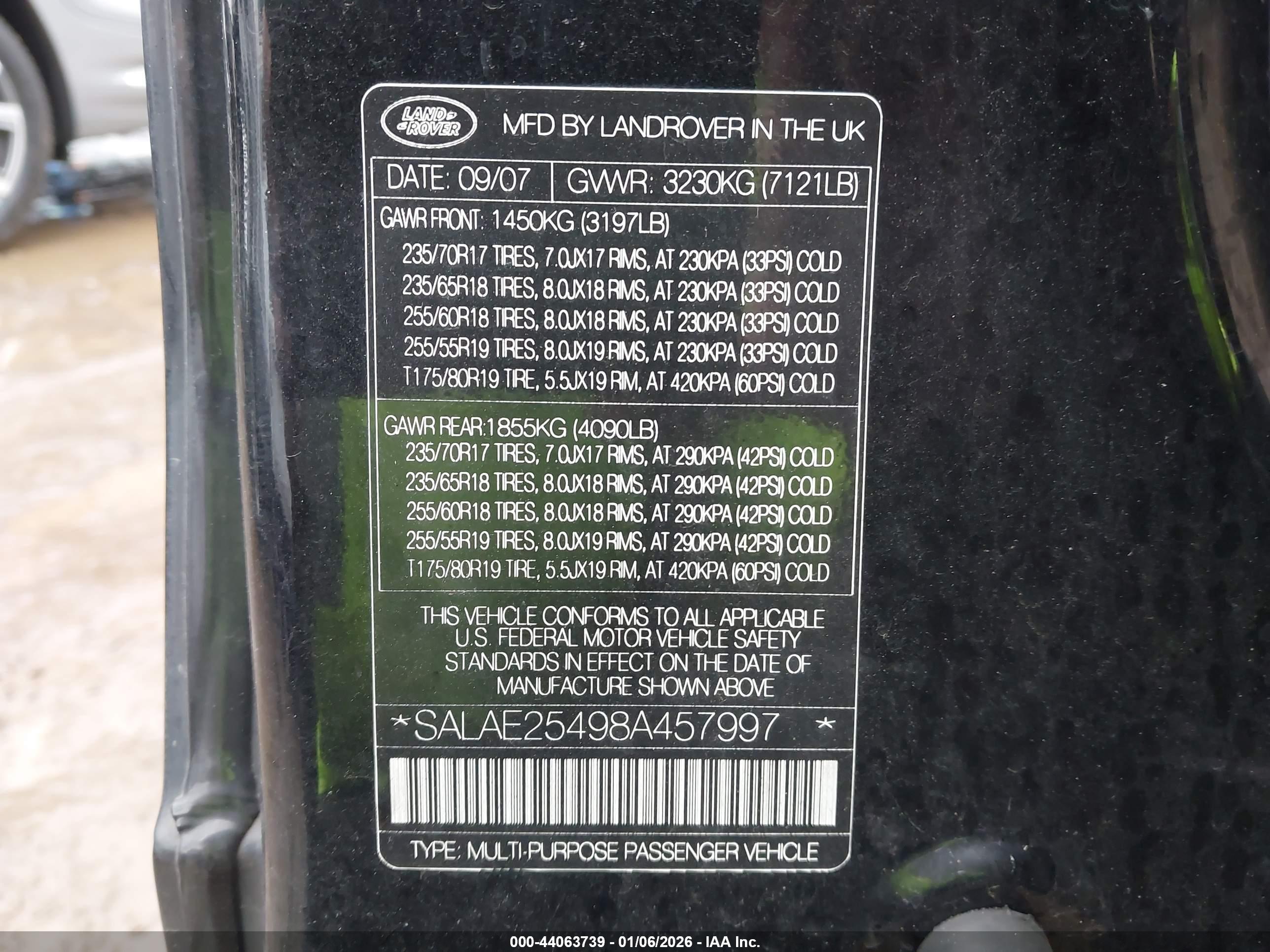 LAND ROVER image 9