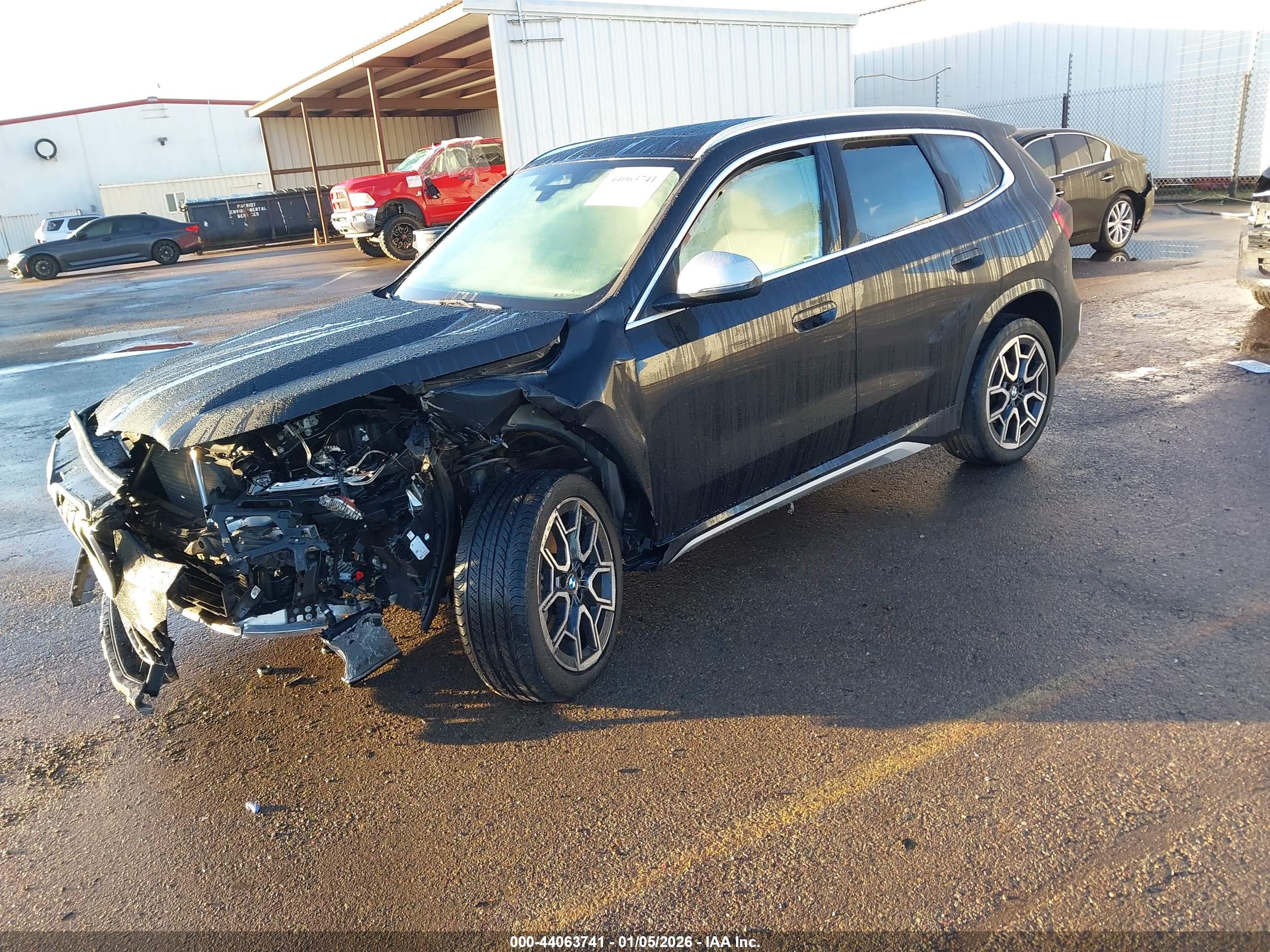 BMW X1 image 2