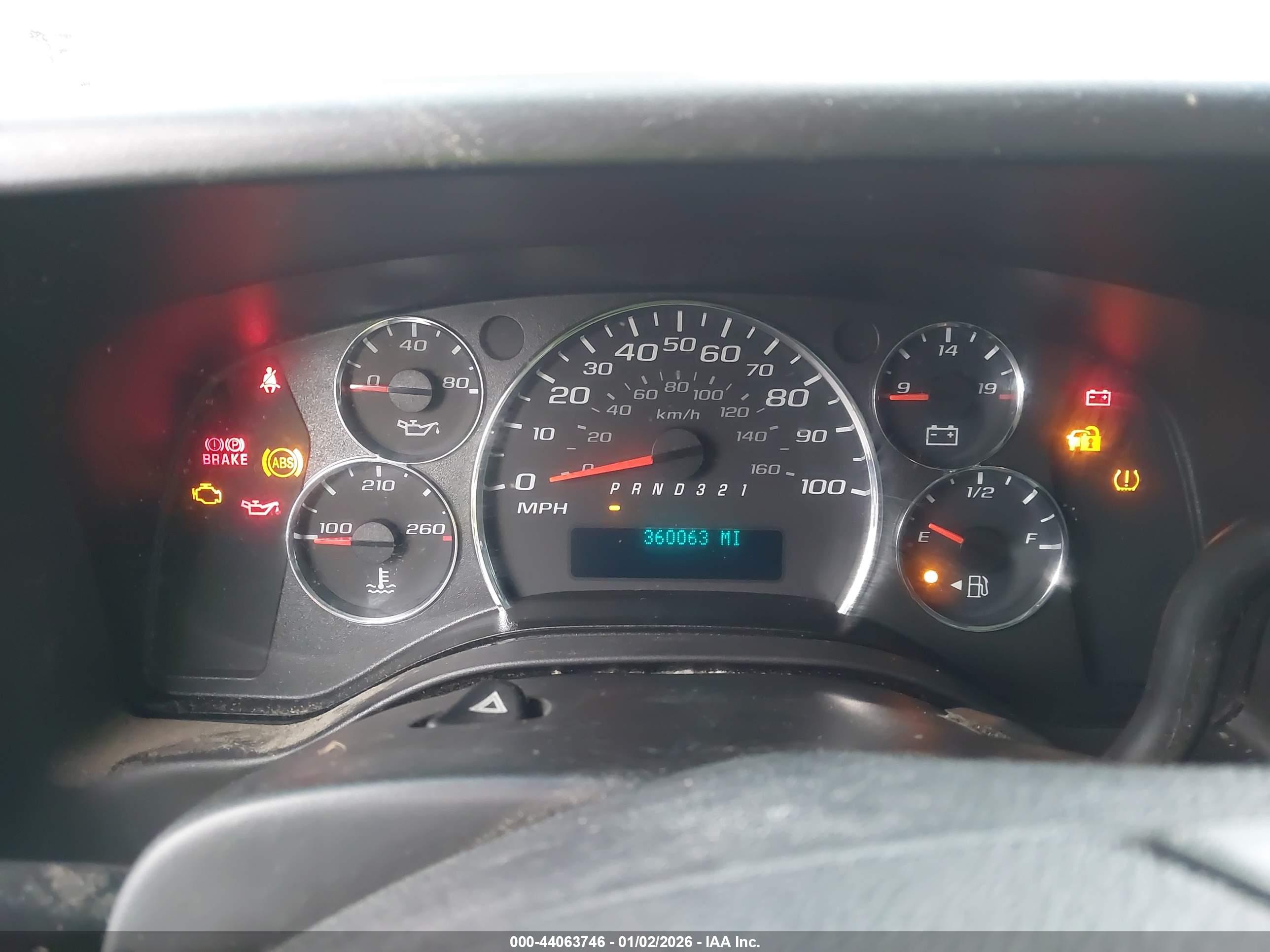 CHEVROLET EXPRESS image 7