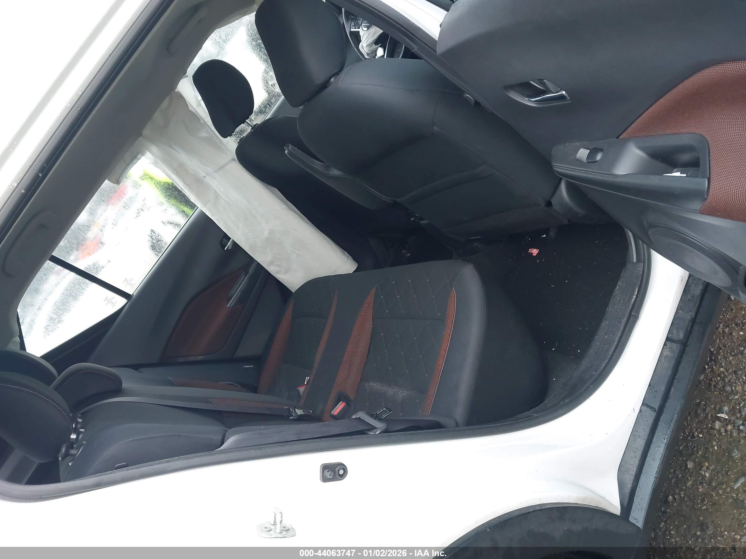NISSAN KICKS image 8