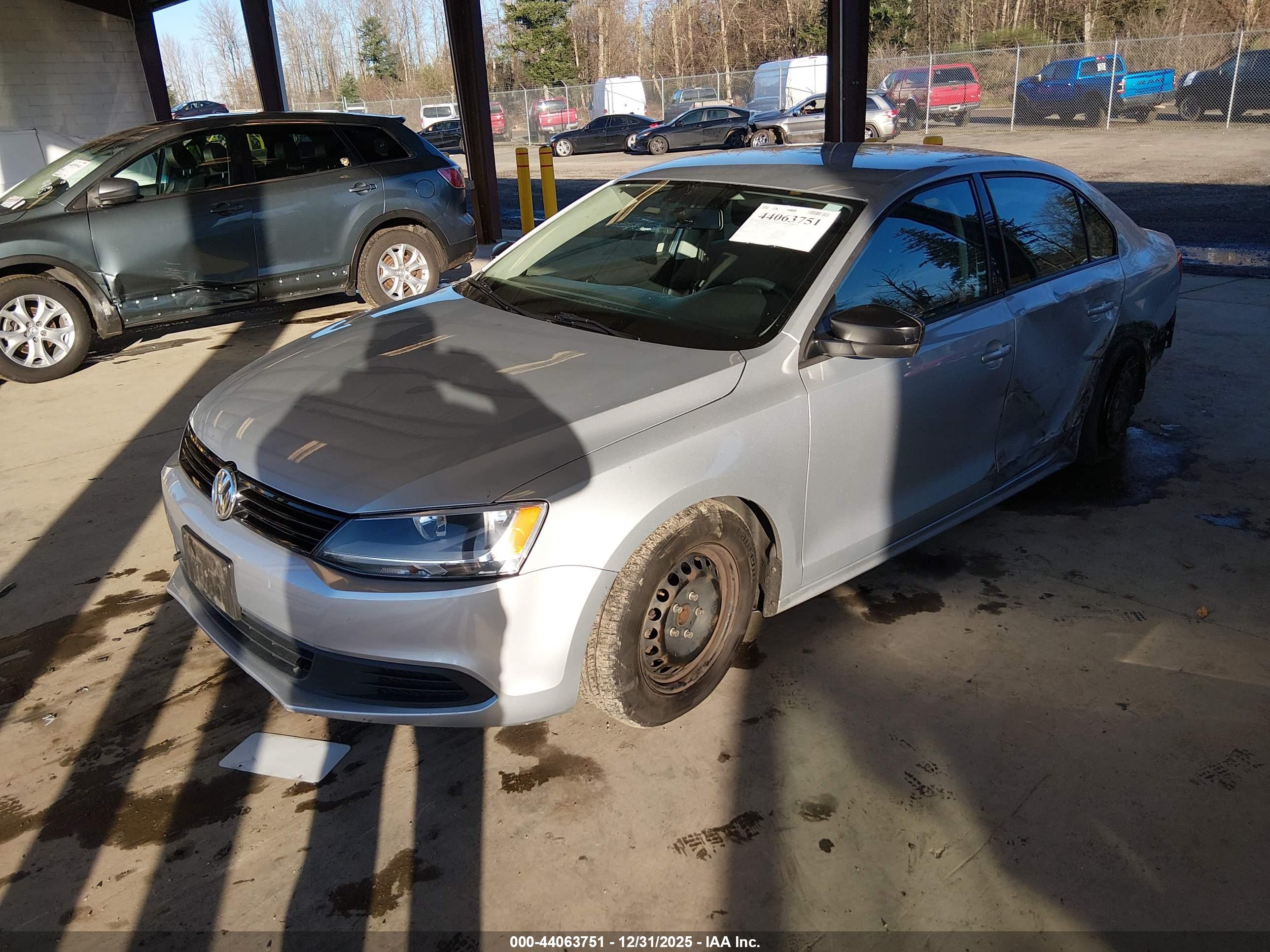 VOLKSWAGEN JETTA image 2