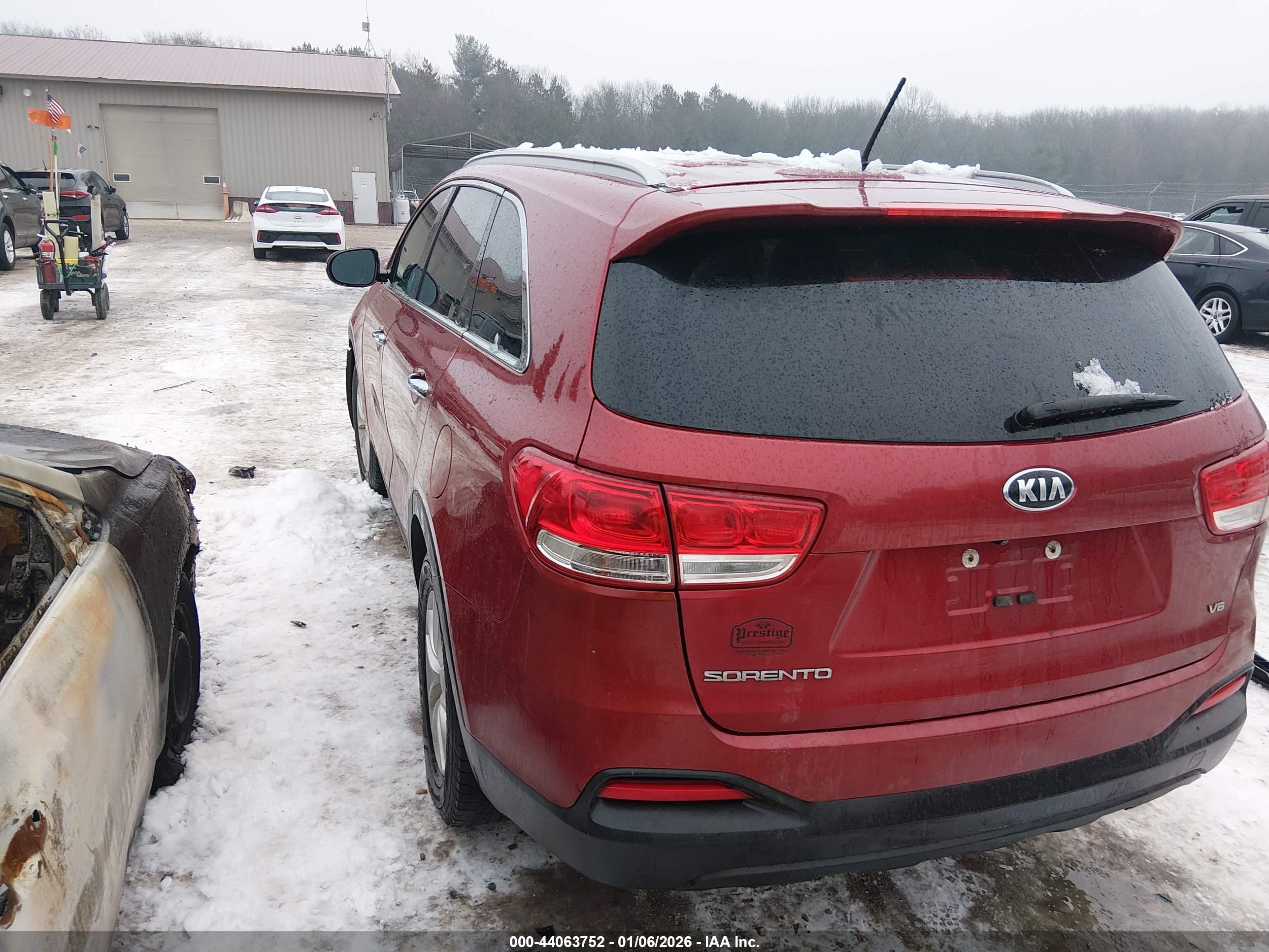 KIA SORENTO image 3